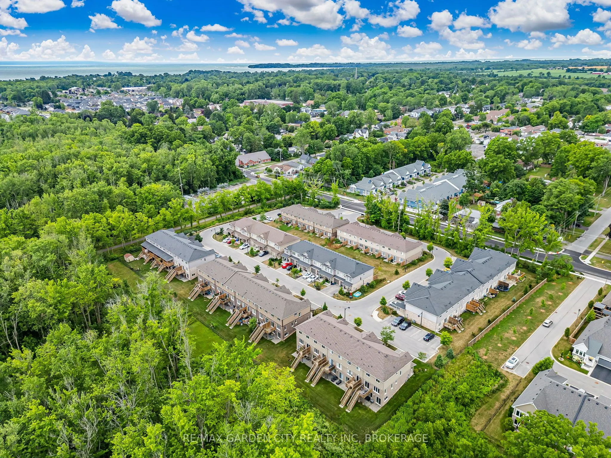 340 Prospect Point Road N, #4