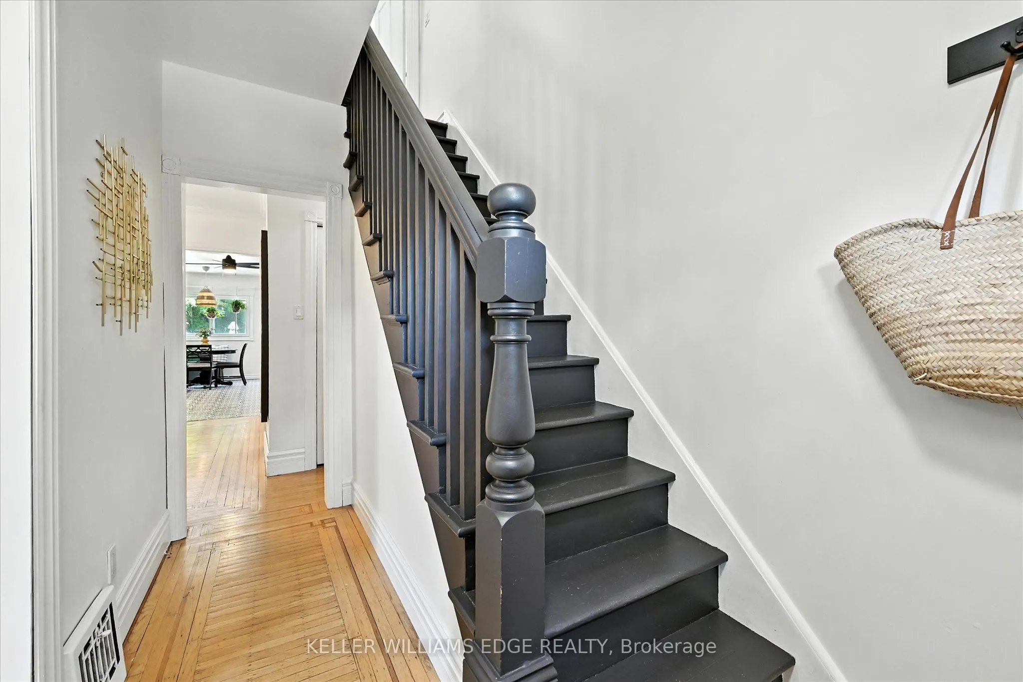 94 Royal Avenue
