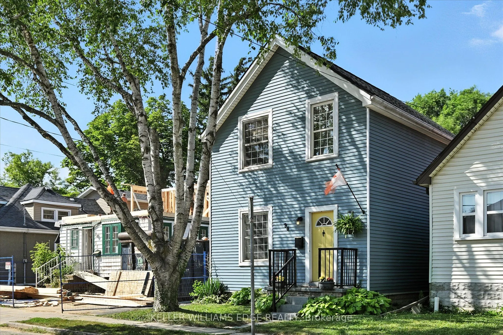 94 Royal Avenue