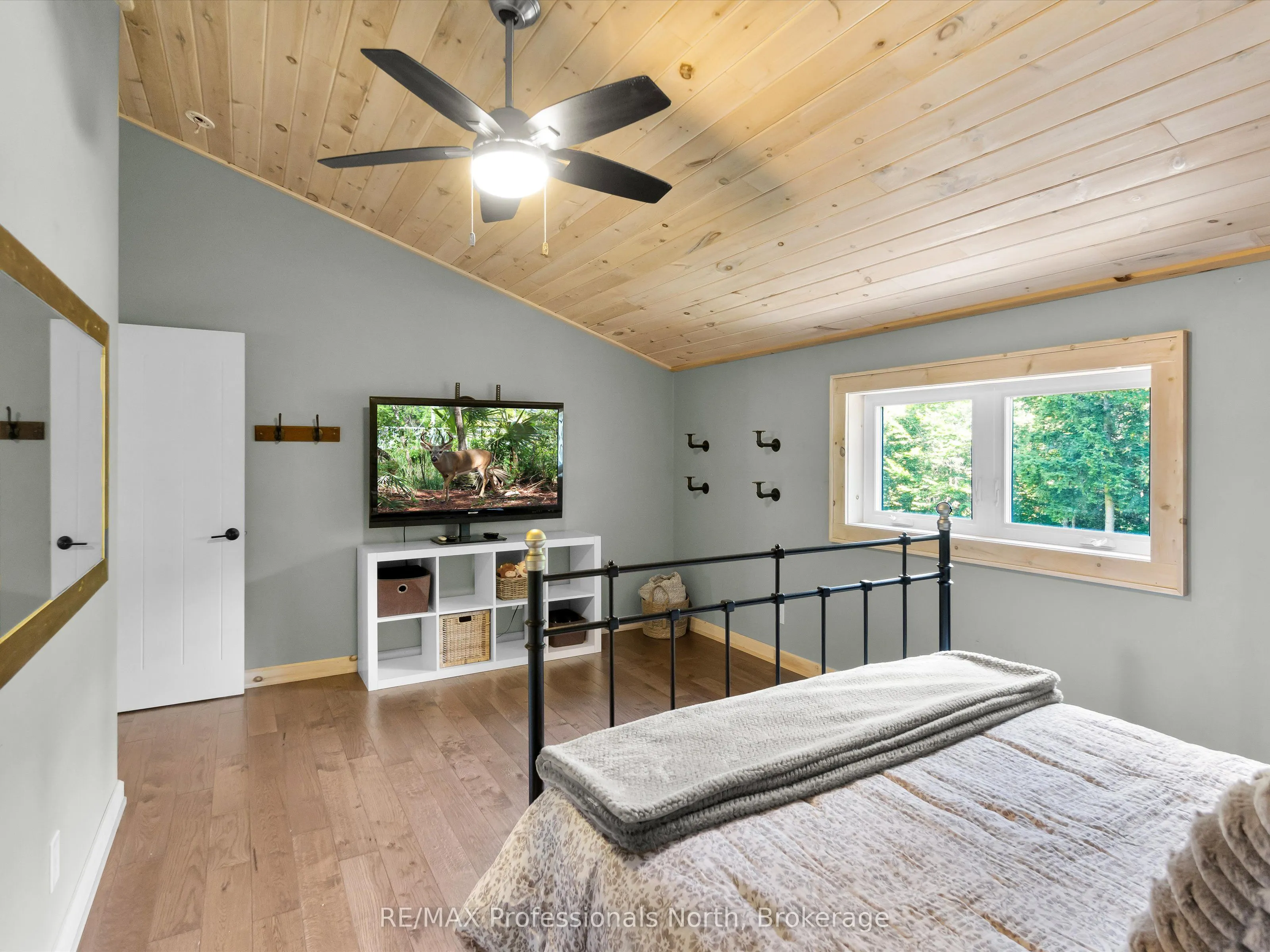 1224 PETERSON Road