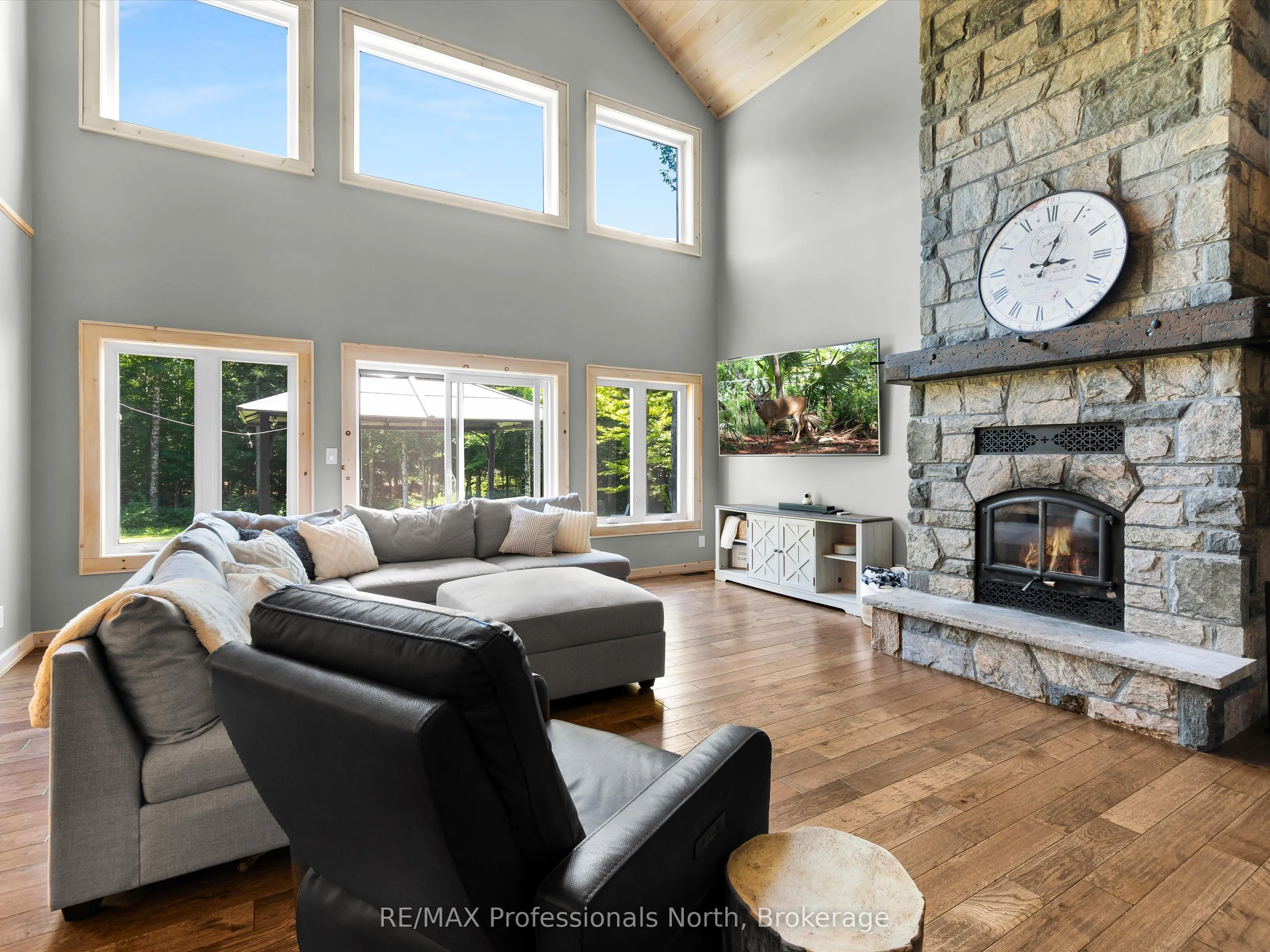 1224 PETERSON Road