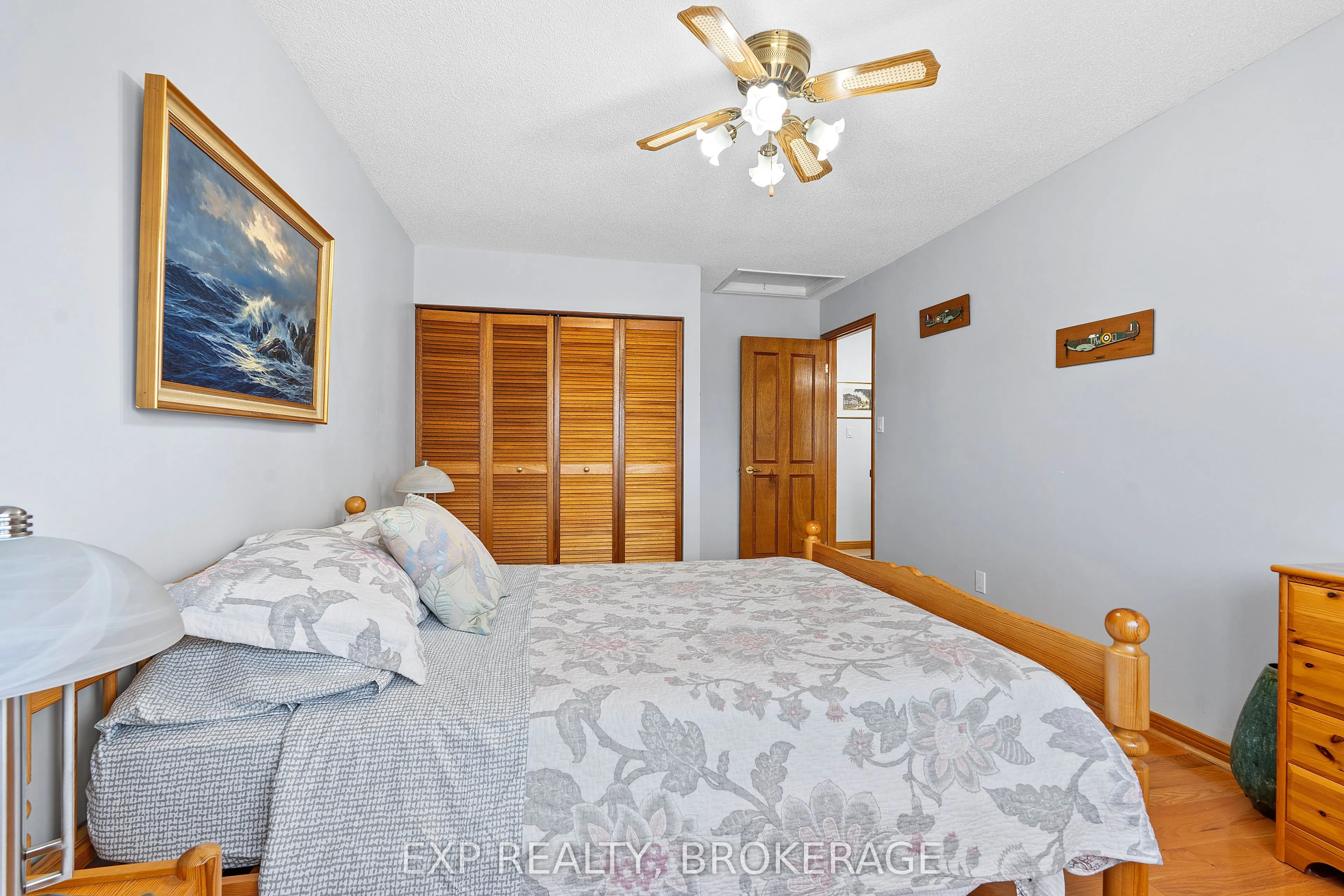 1424 COTTSMERE Court