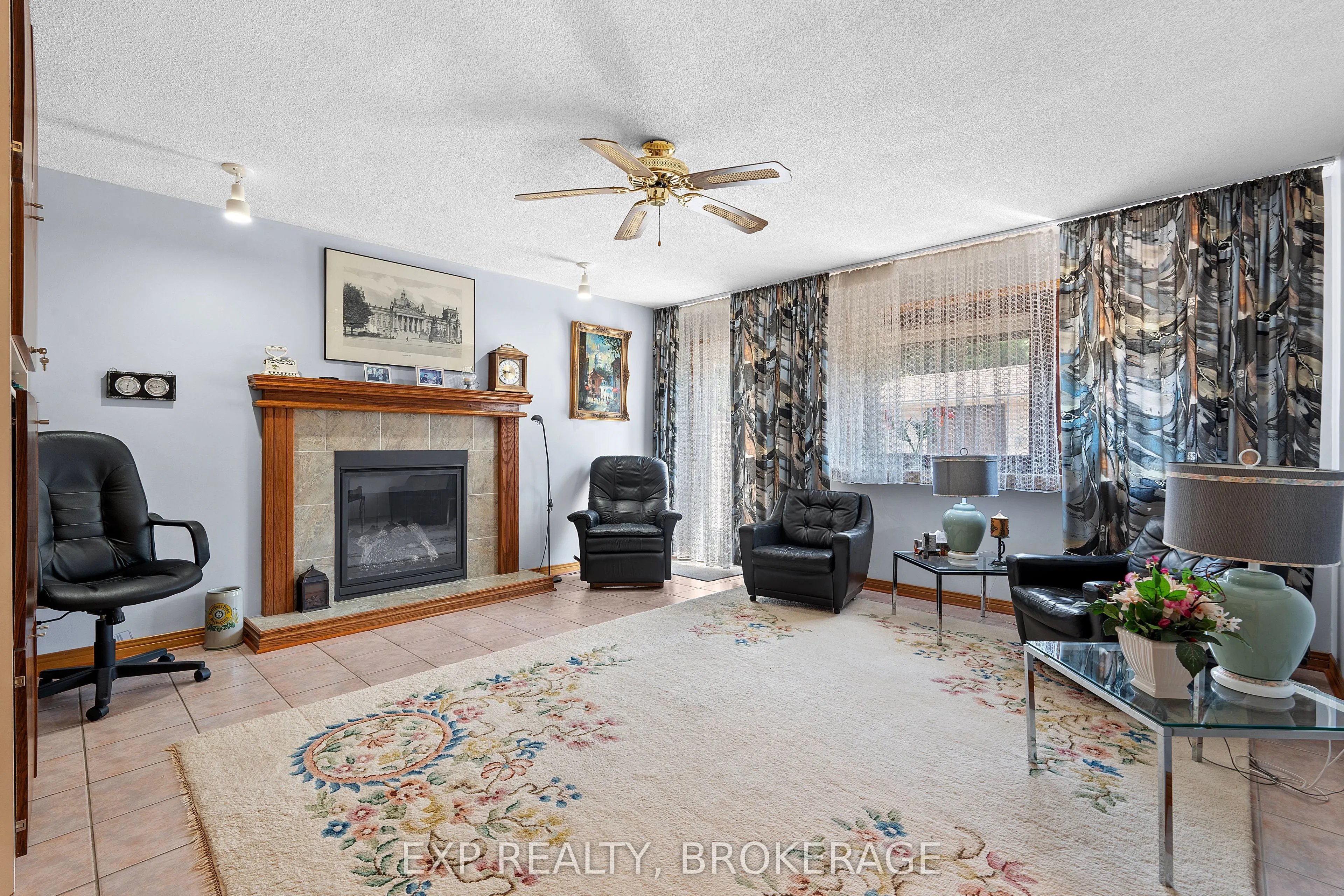 1424 COTTSMERE Court