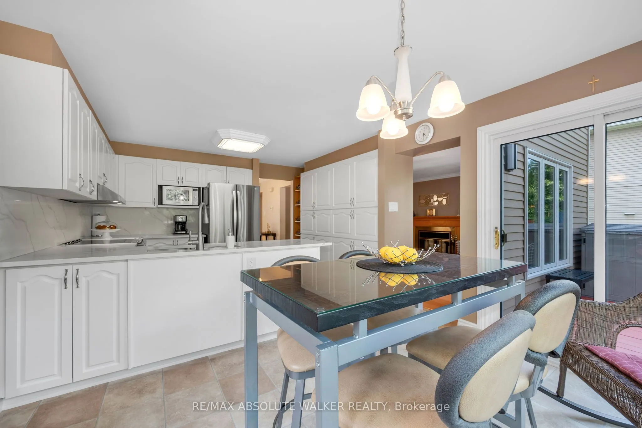 1866 Robinwood Place