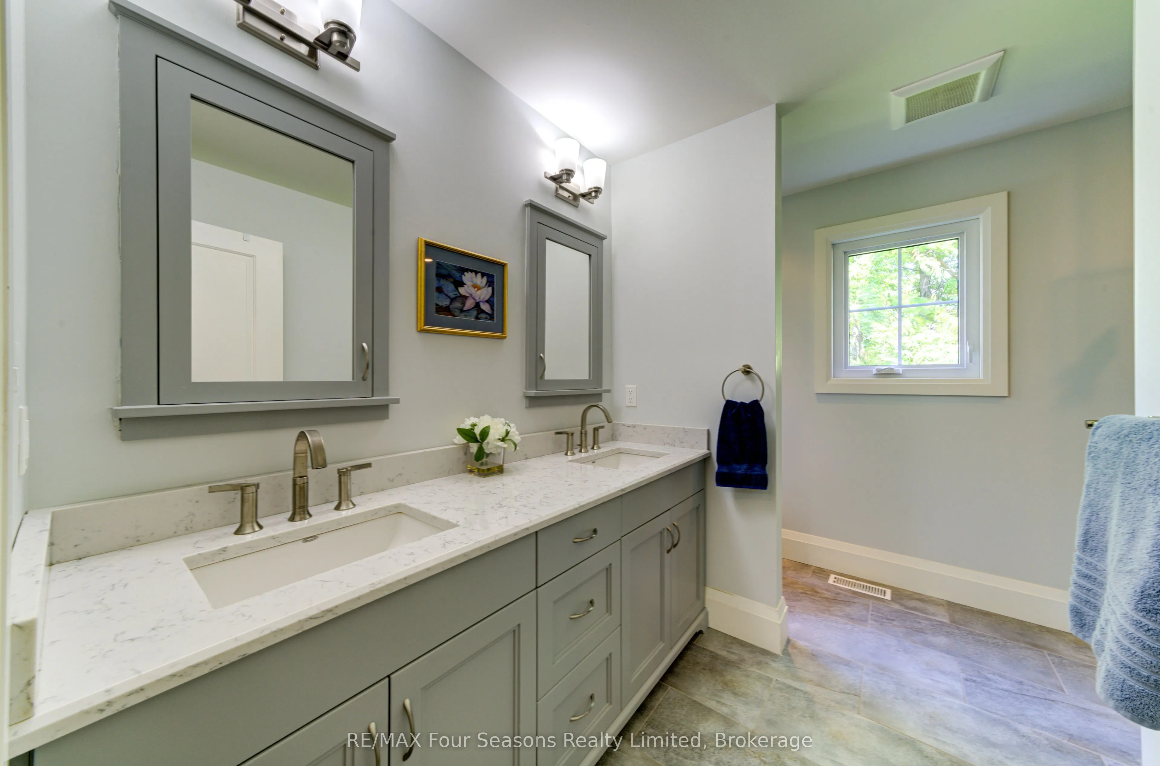 59 King Street E, #22