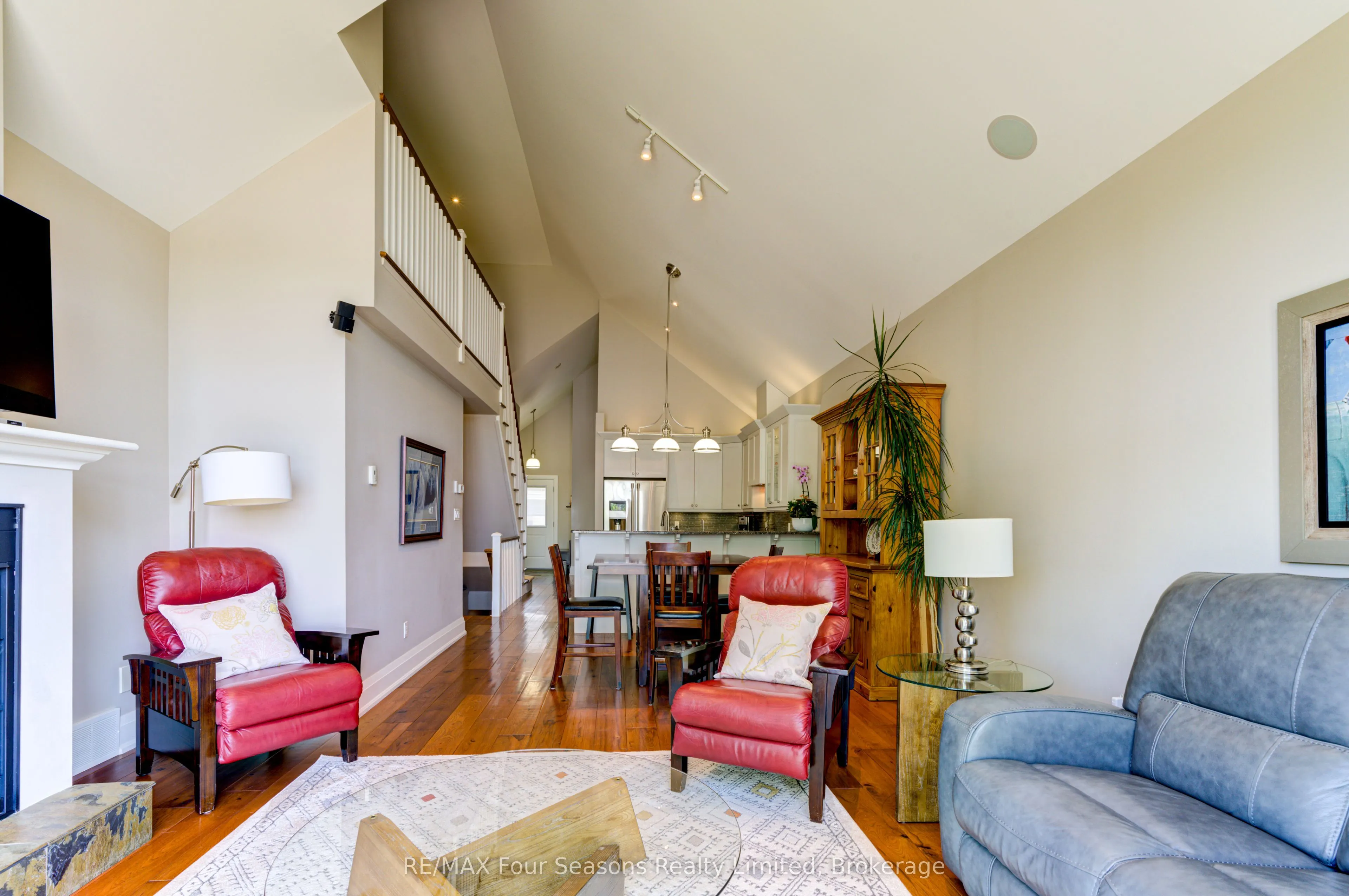 59 King Street E, #22