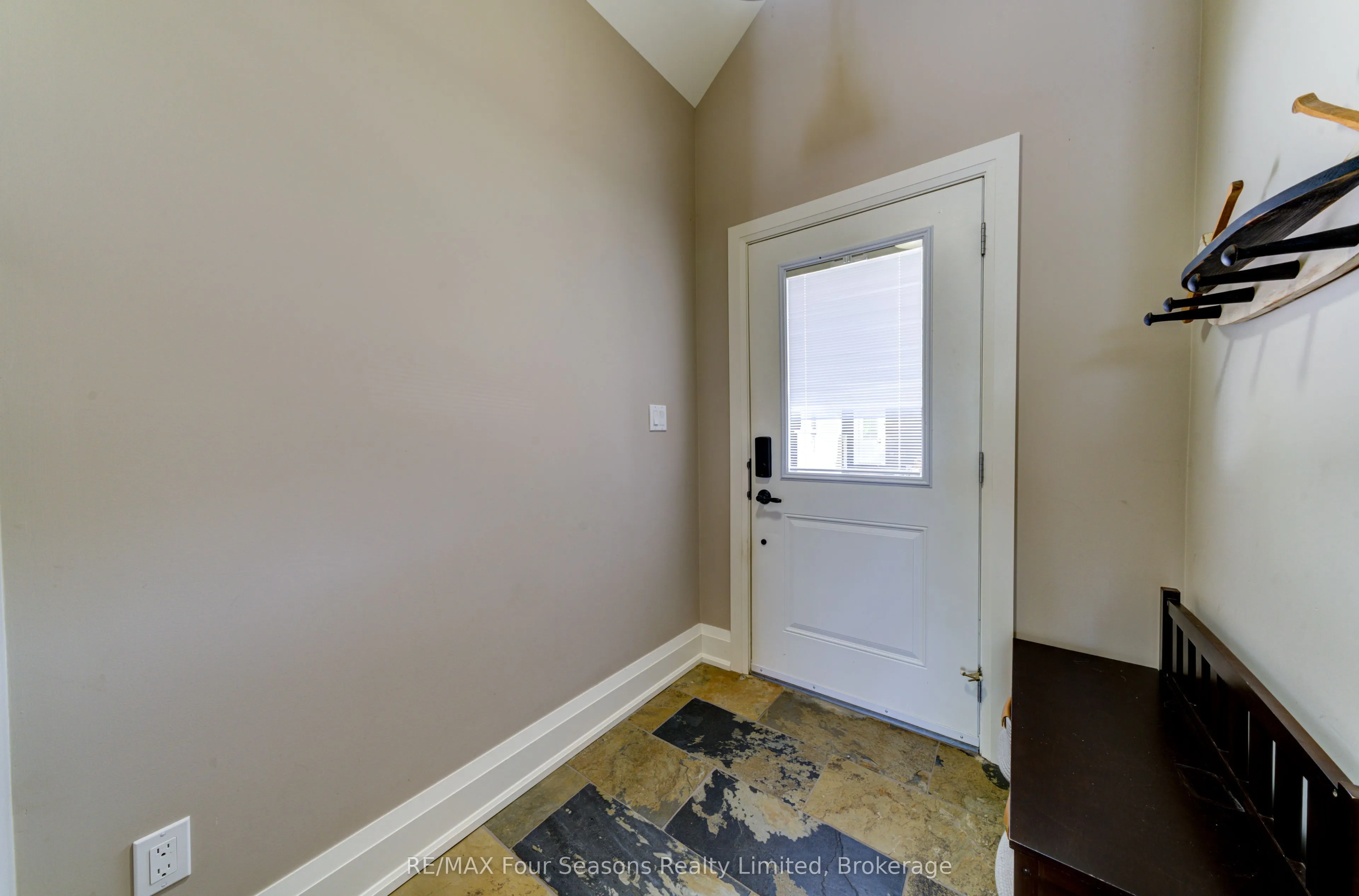 59 King Street E, #22