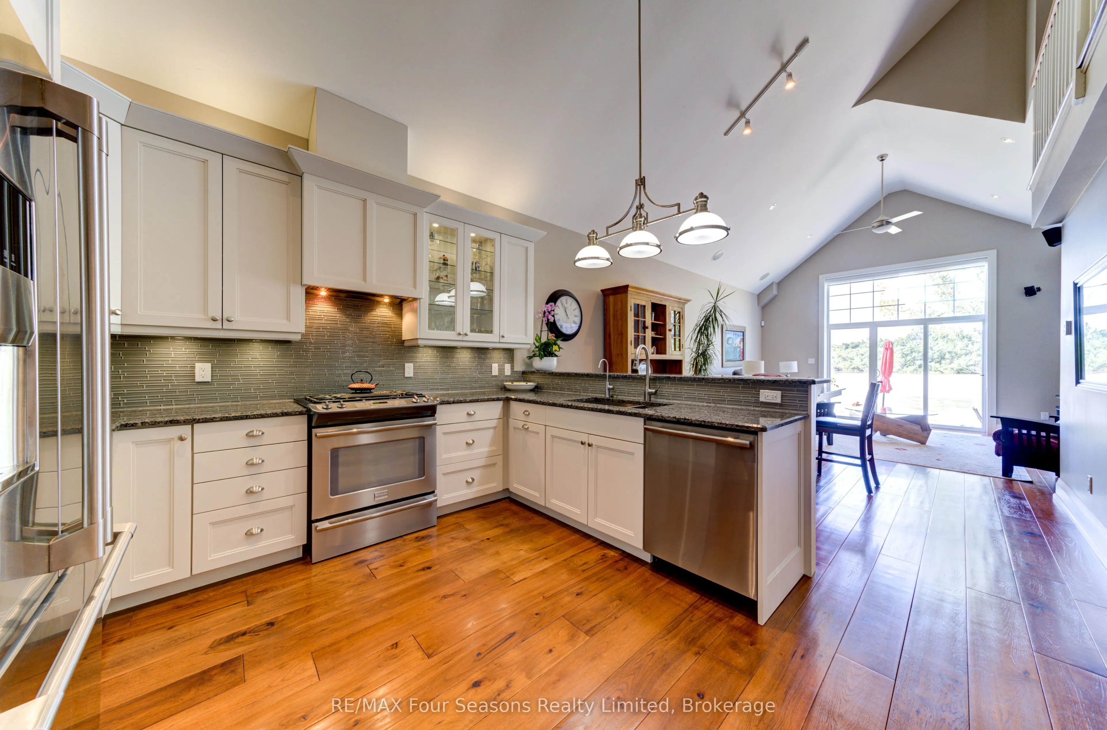 59 King Street E, #22