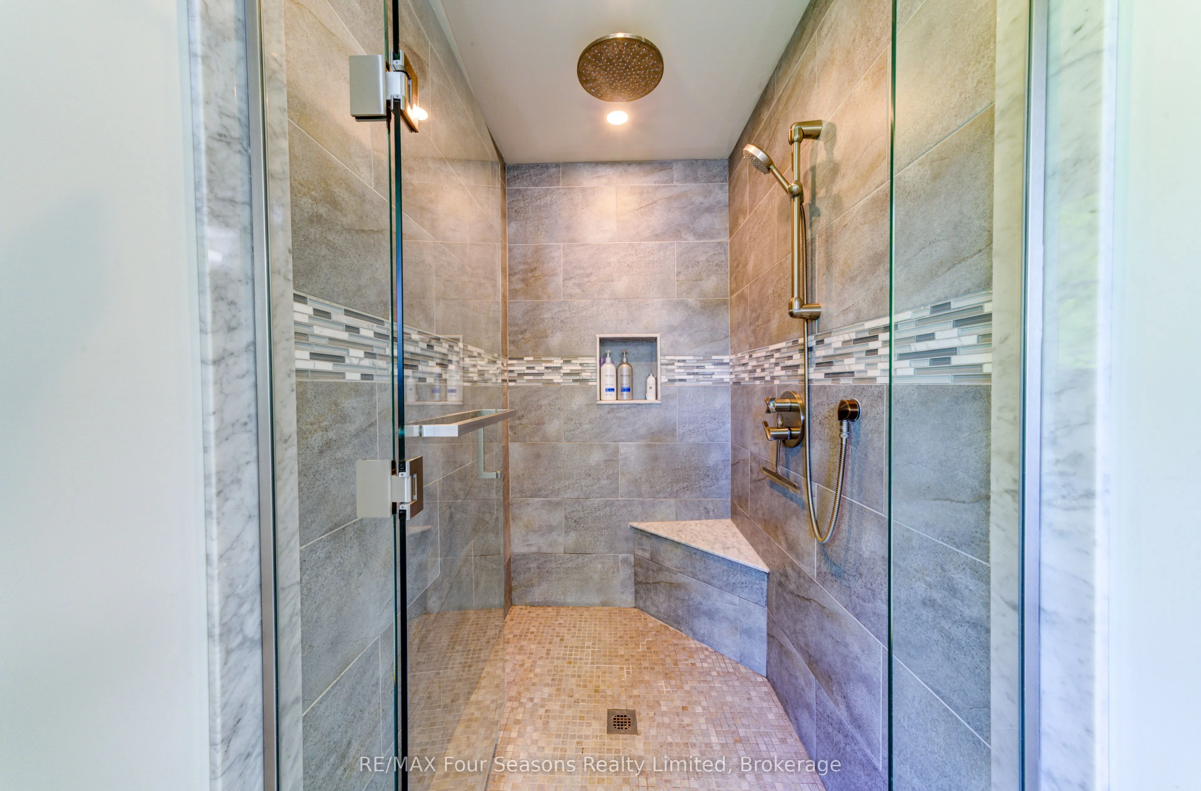 59 King Street E, #22