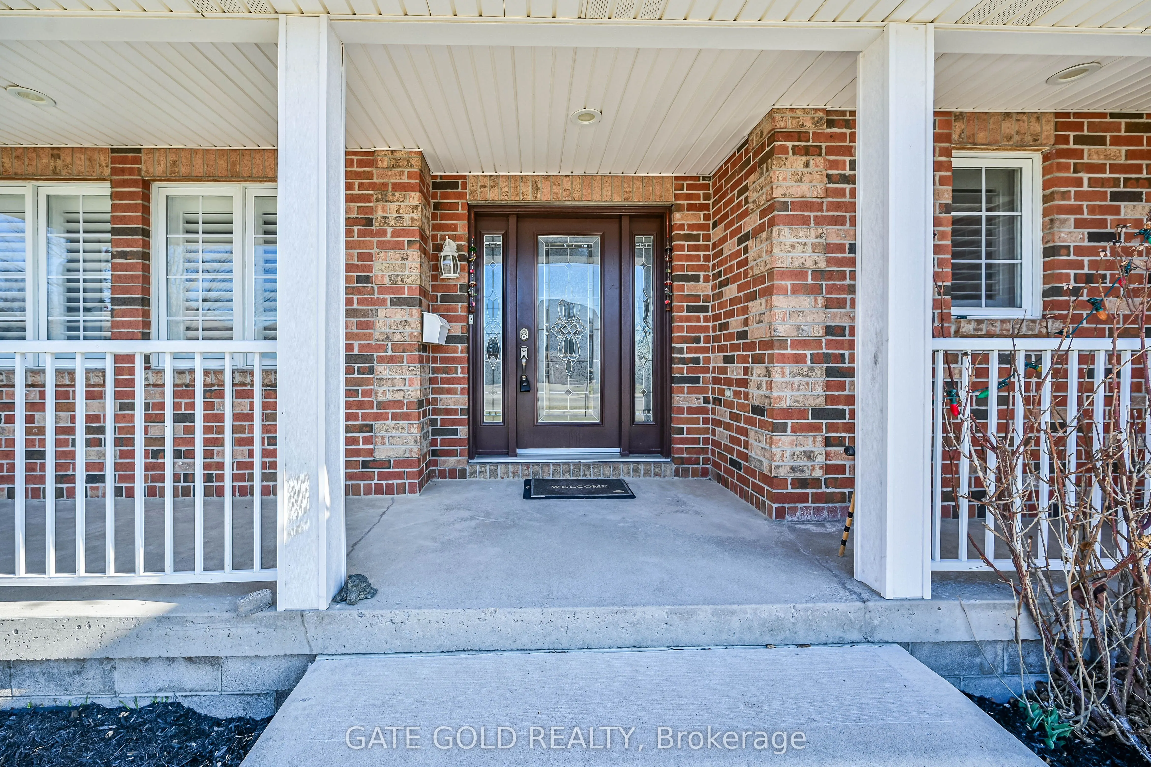 228 Highland Road W