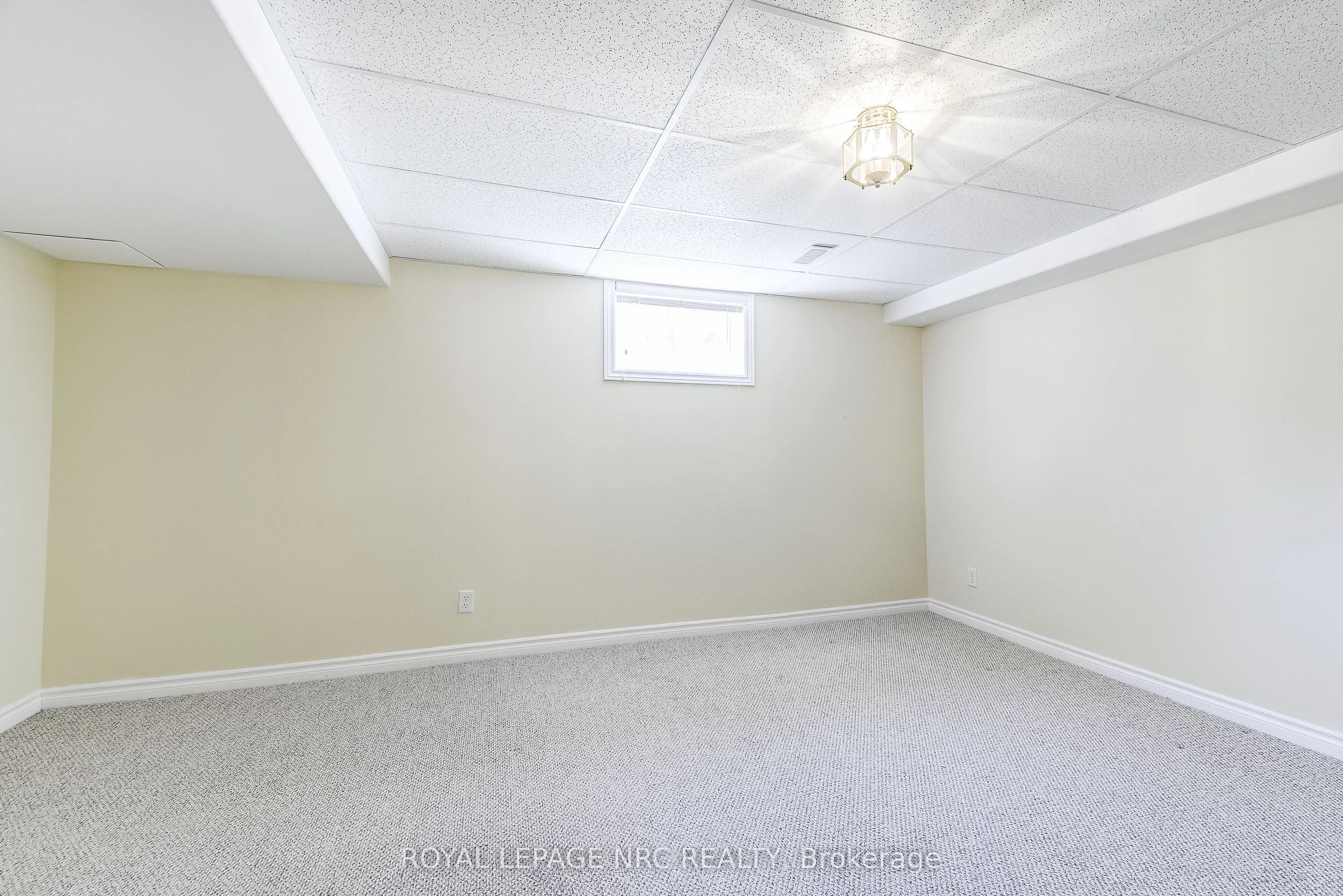92 Loretta Drive, #12