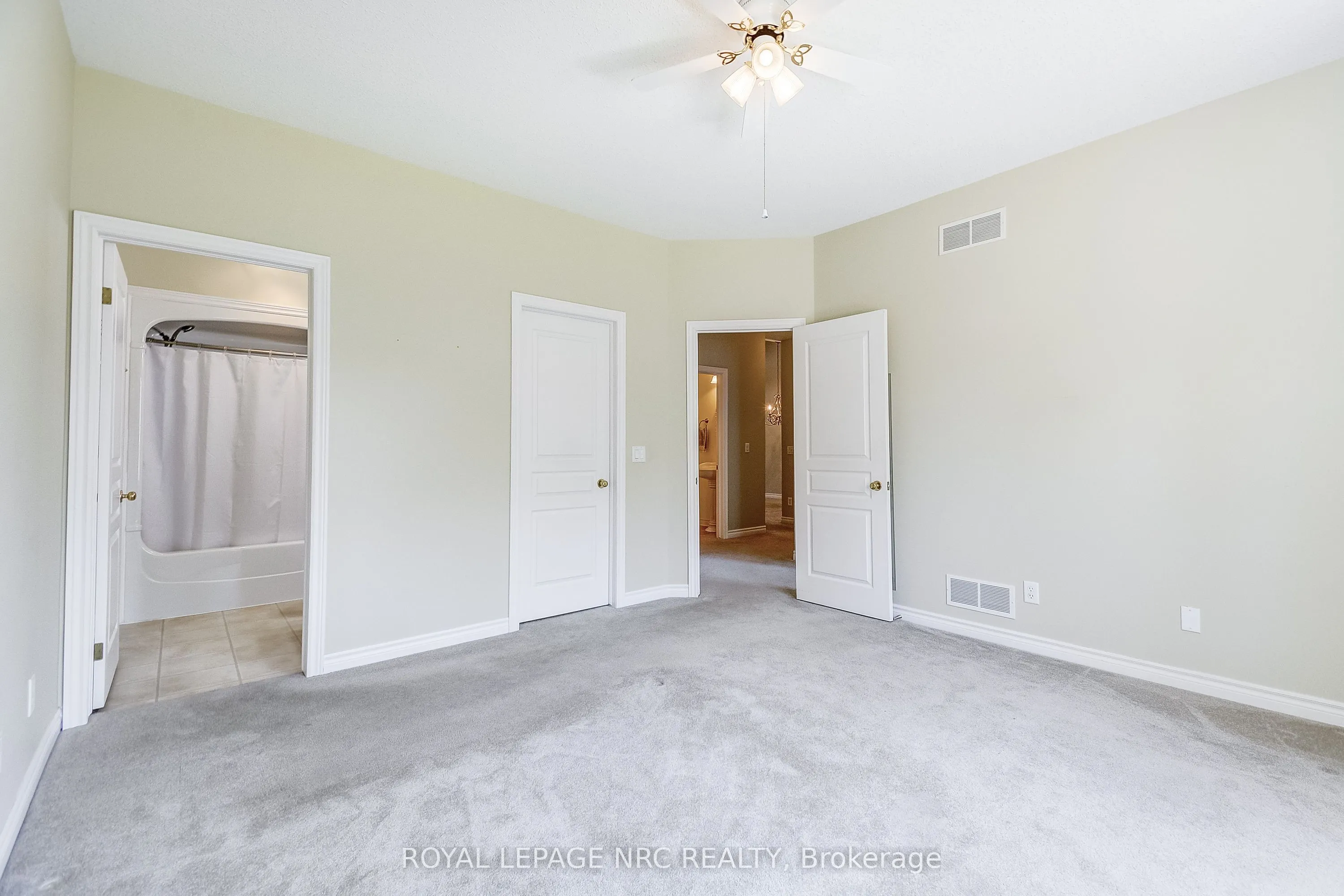 92 Loretta Drive, #12