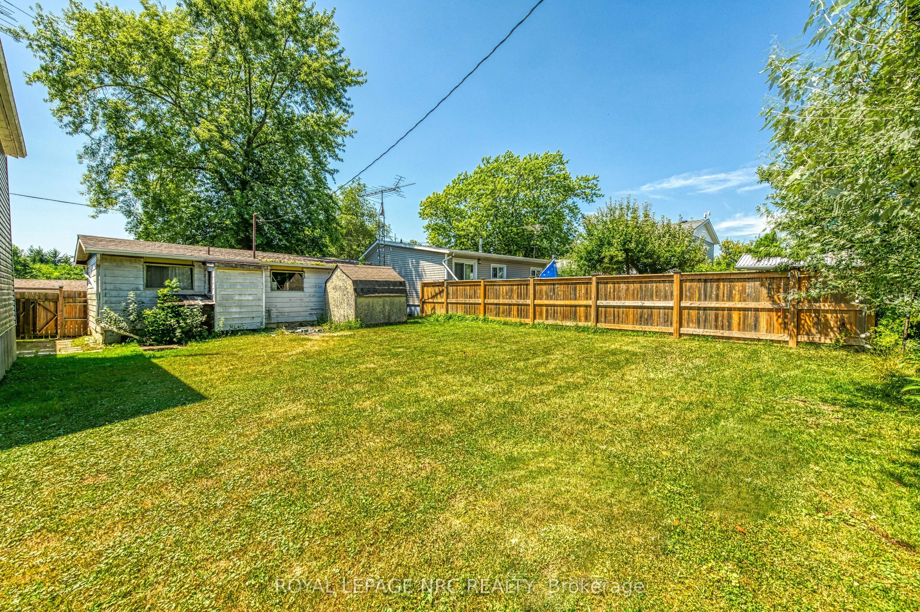 16 Westmoreland Lane