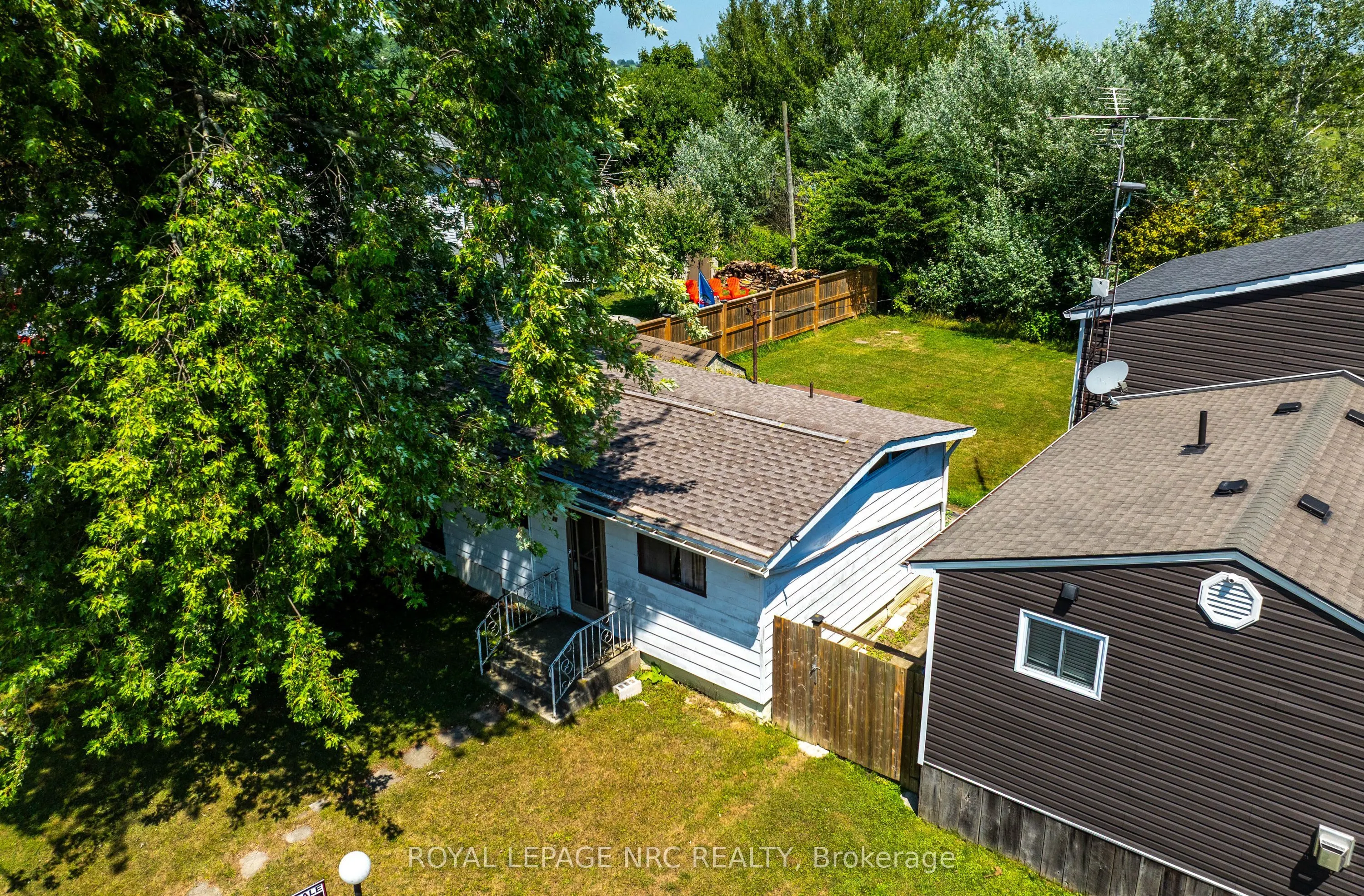 16 Westmoreland Lane