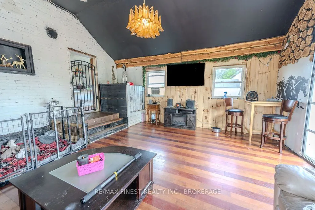 142 Cooks Road