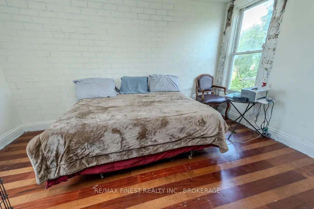 142 Cooks Road