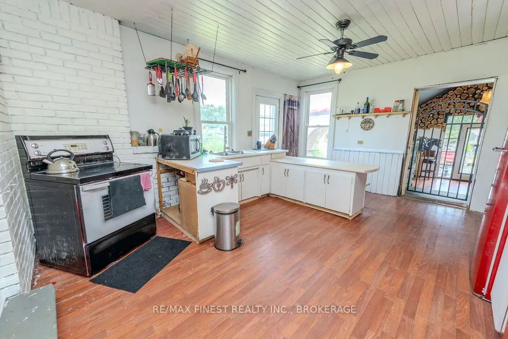 142 Cooks Road
