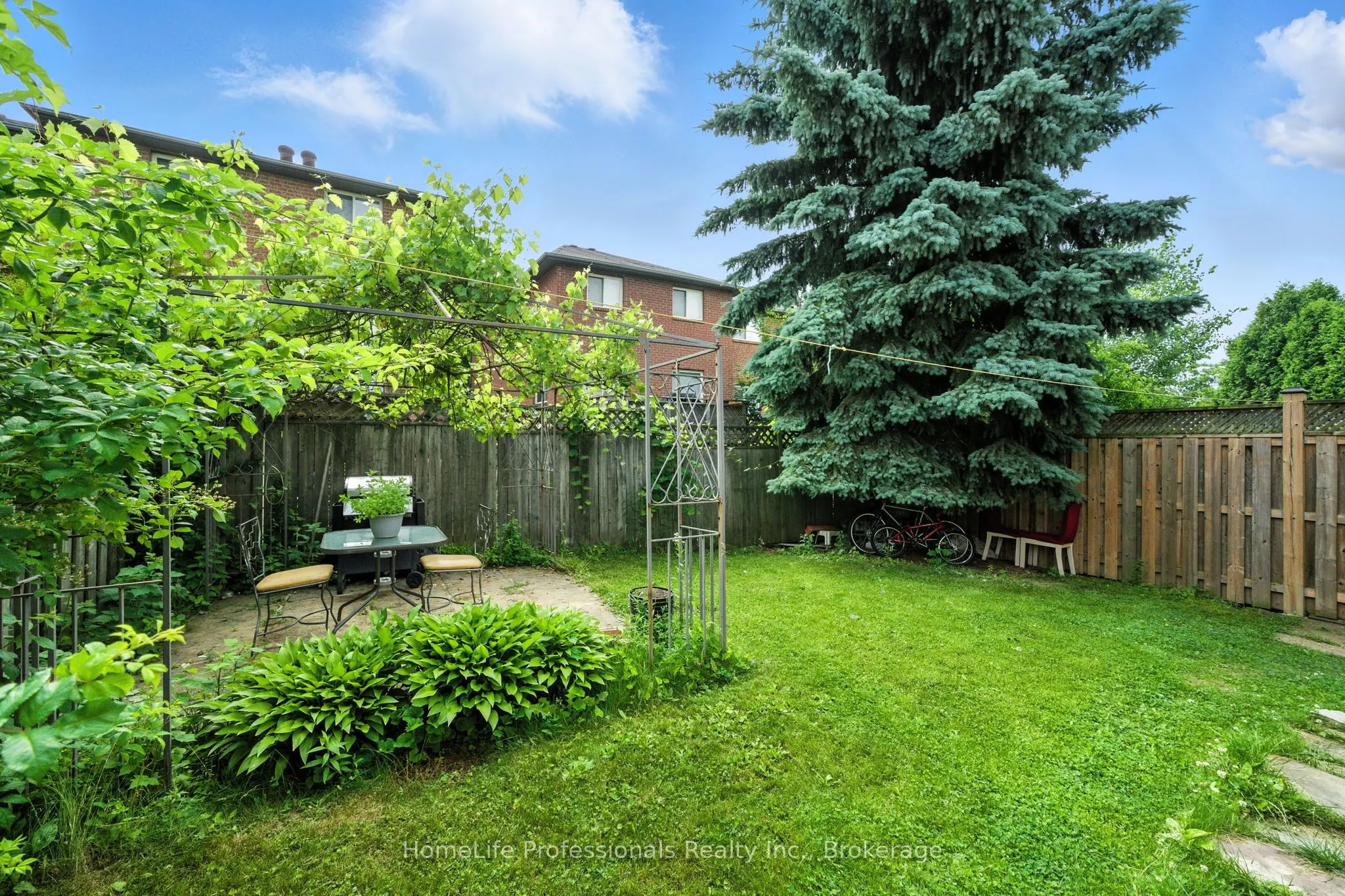 67 Lynnette Drive