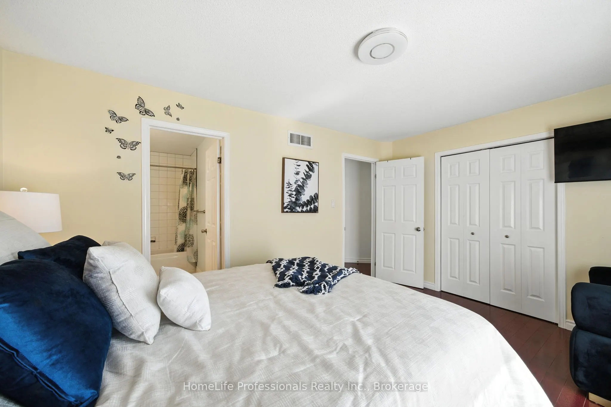 67 Lynnette Drive
