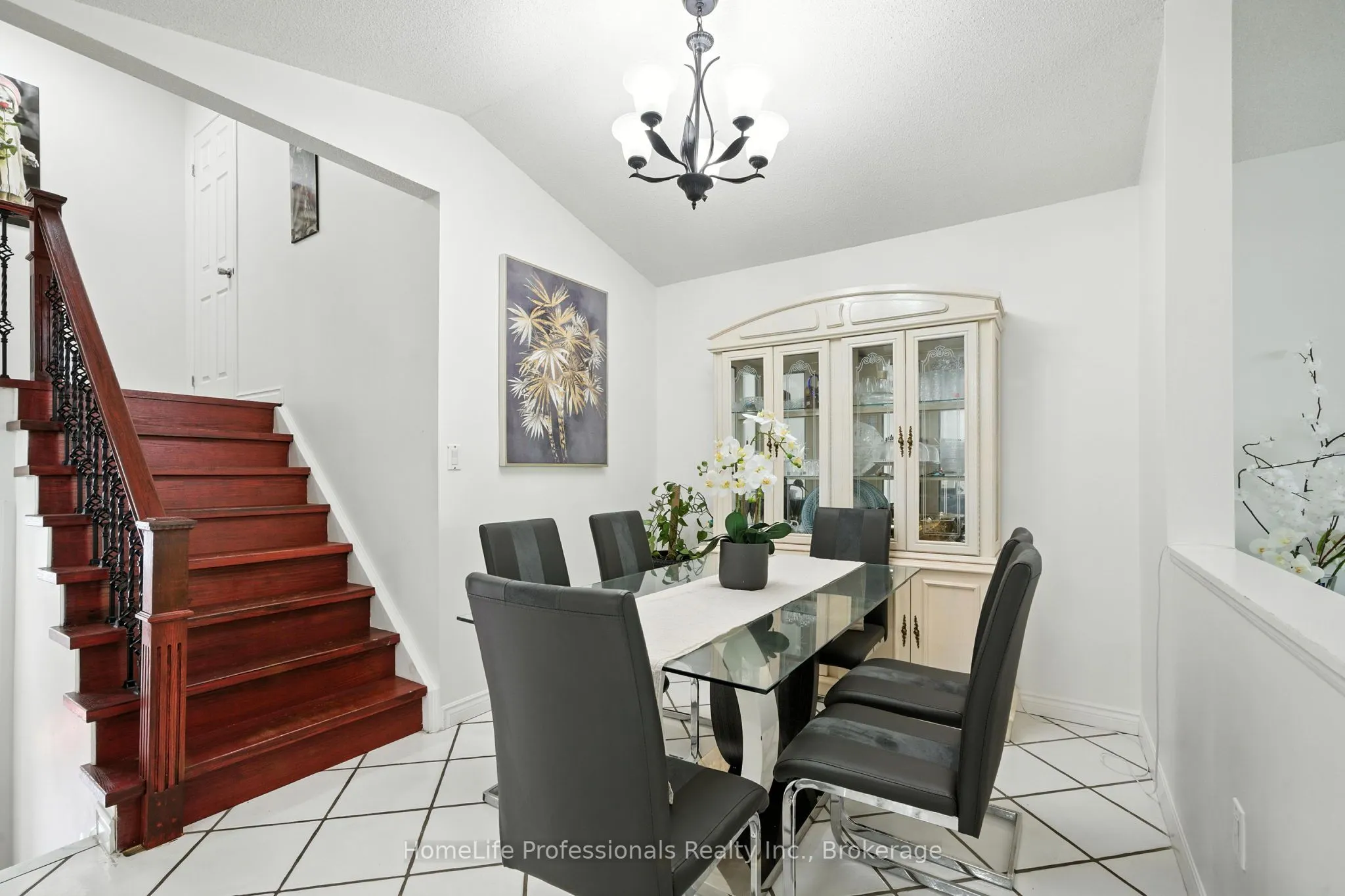 67 Lynnette Drive