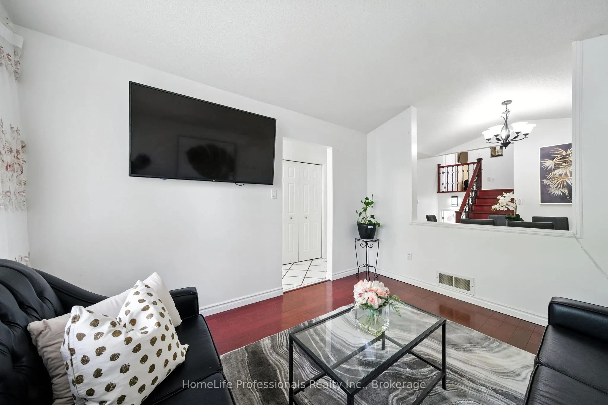 67 Lynnette Drive