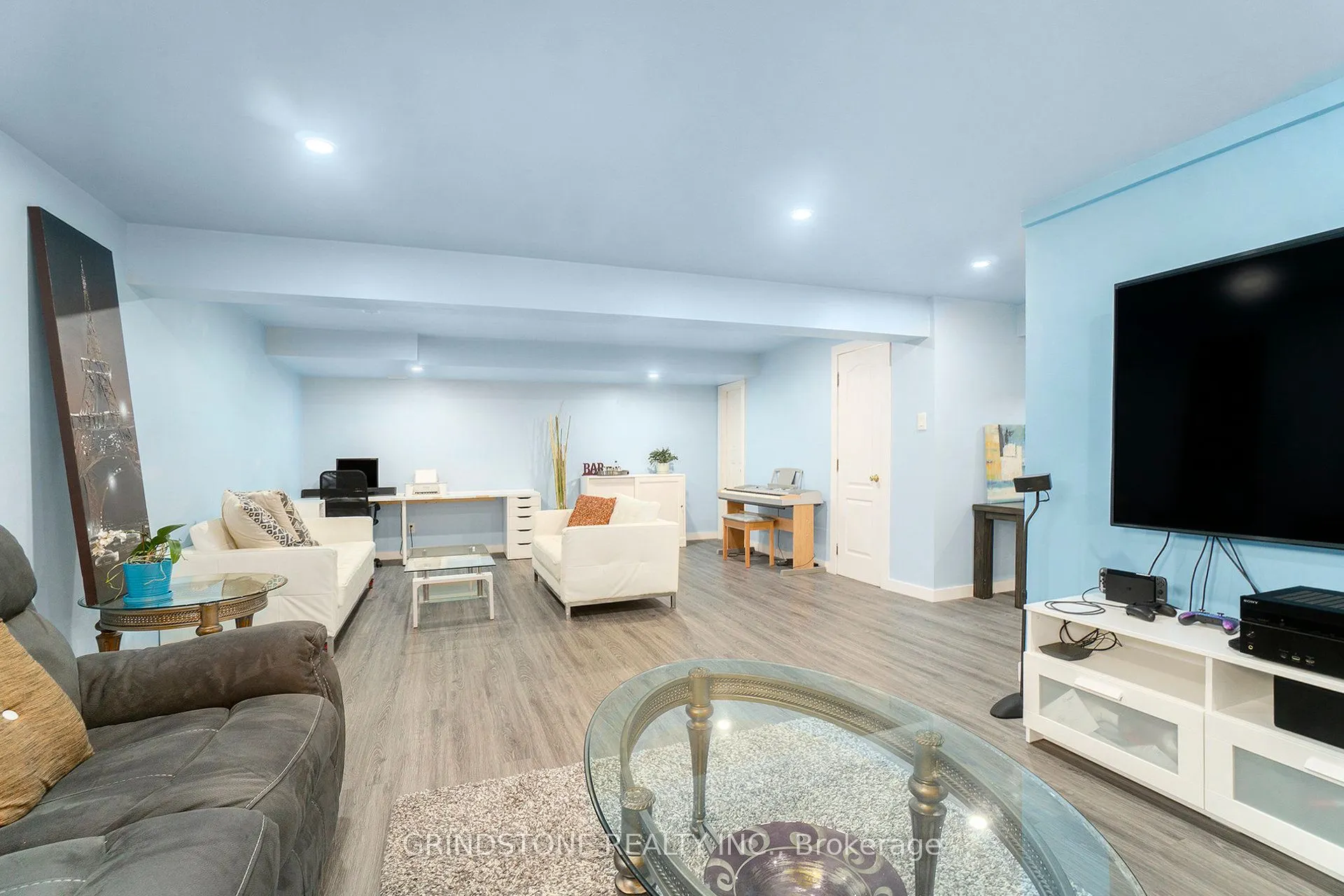 661 Parade Drive