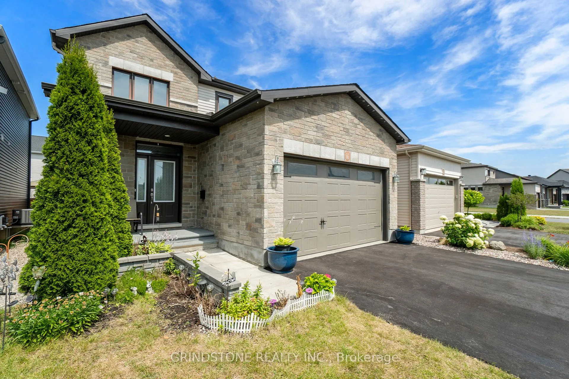 661 Parade Drive