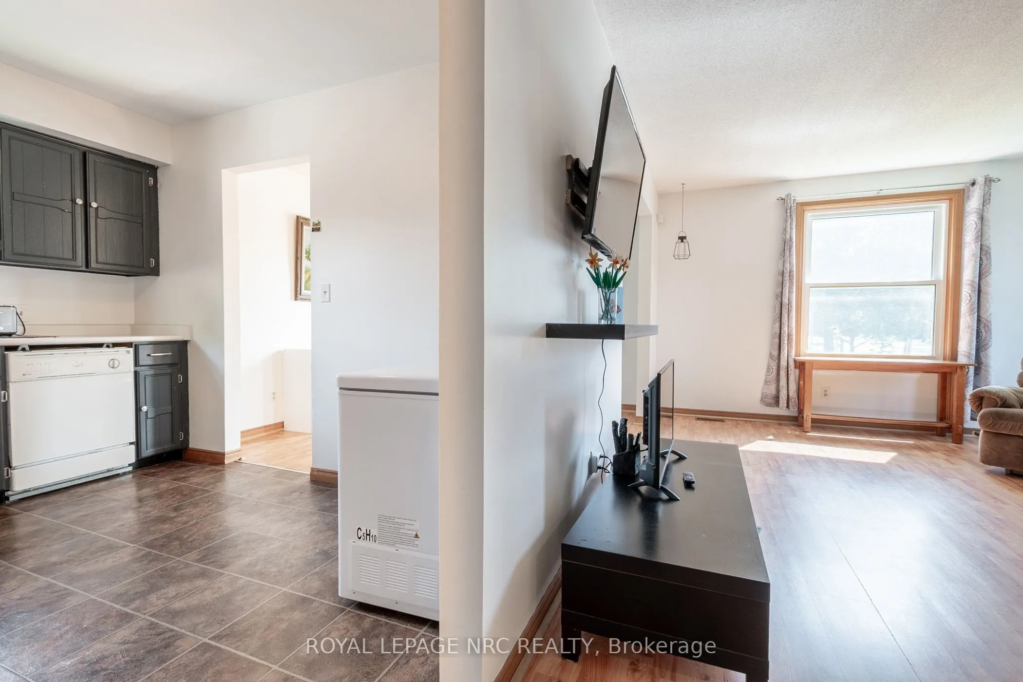 237 Dovercourt Road