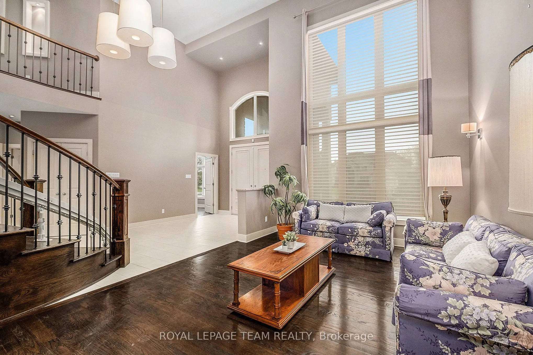 5386 Mansel Crescent