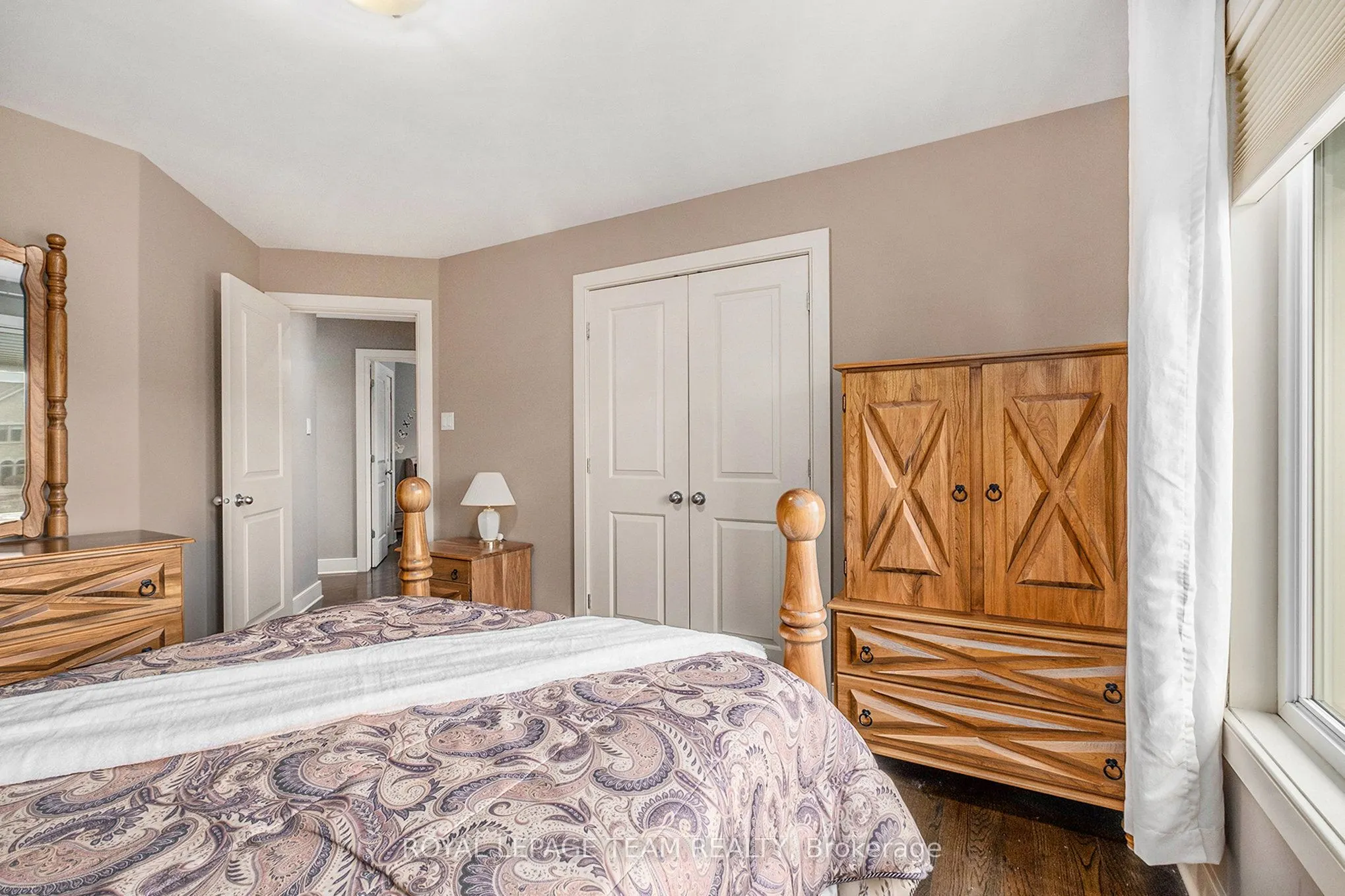 5386 Mansel Crescent
