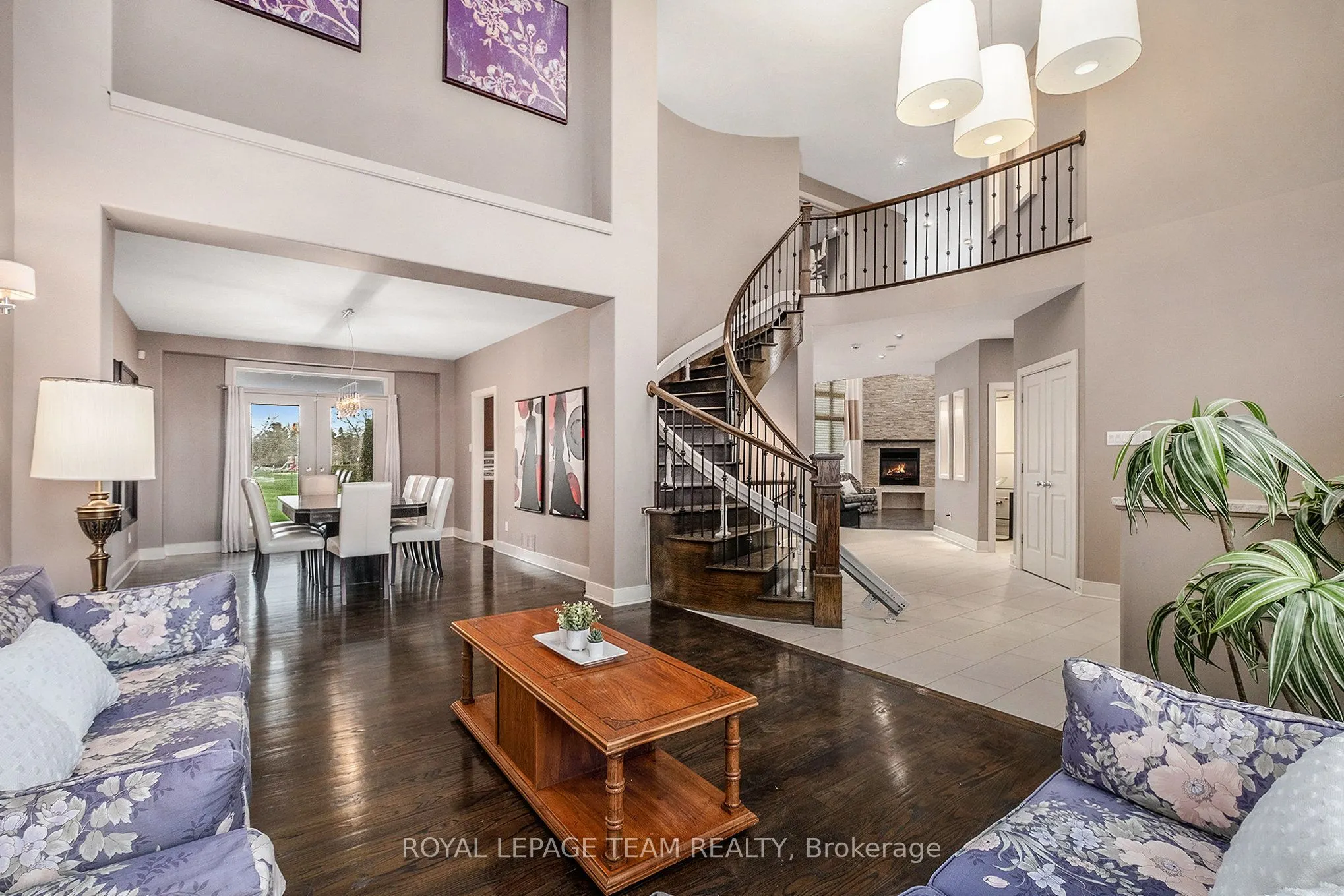 5386 Mansel Crescent