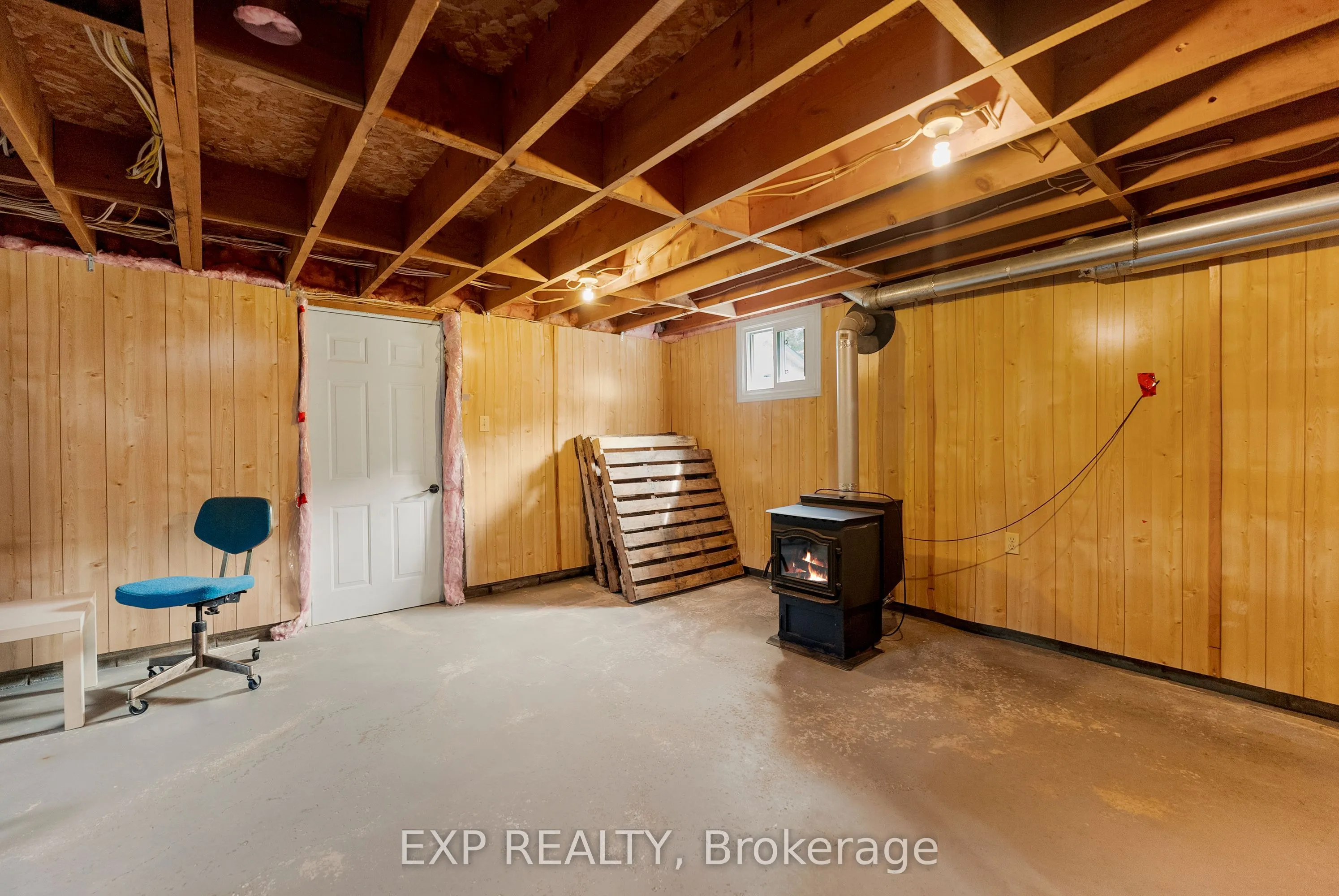 1184 Wilno North Road
