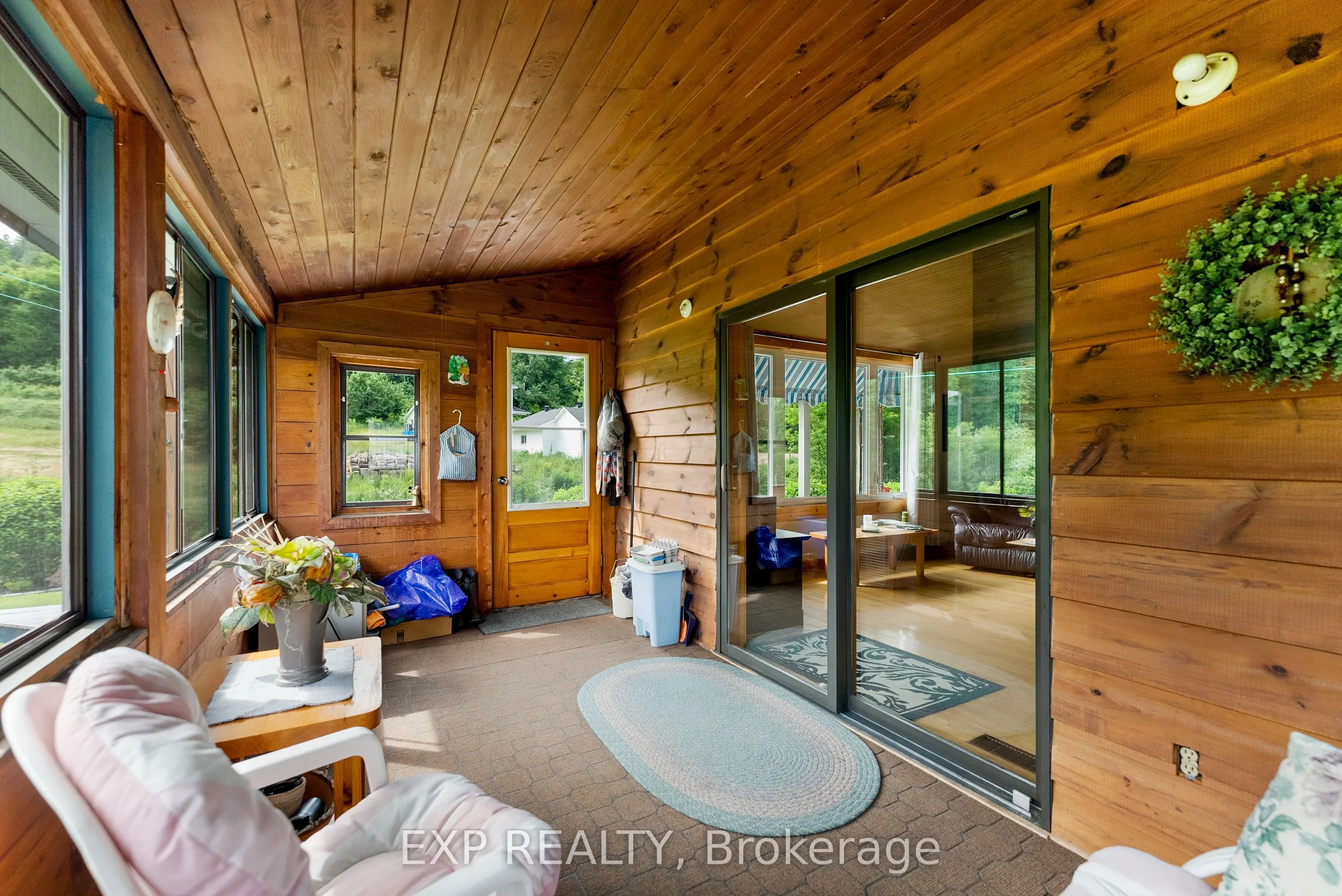 1184 Wilno North Road