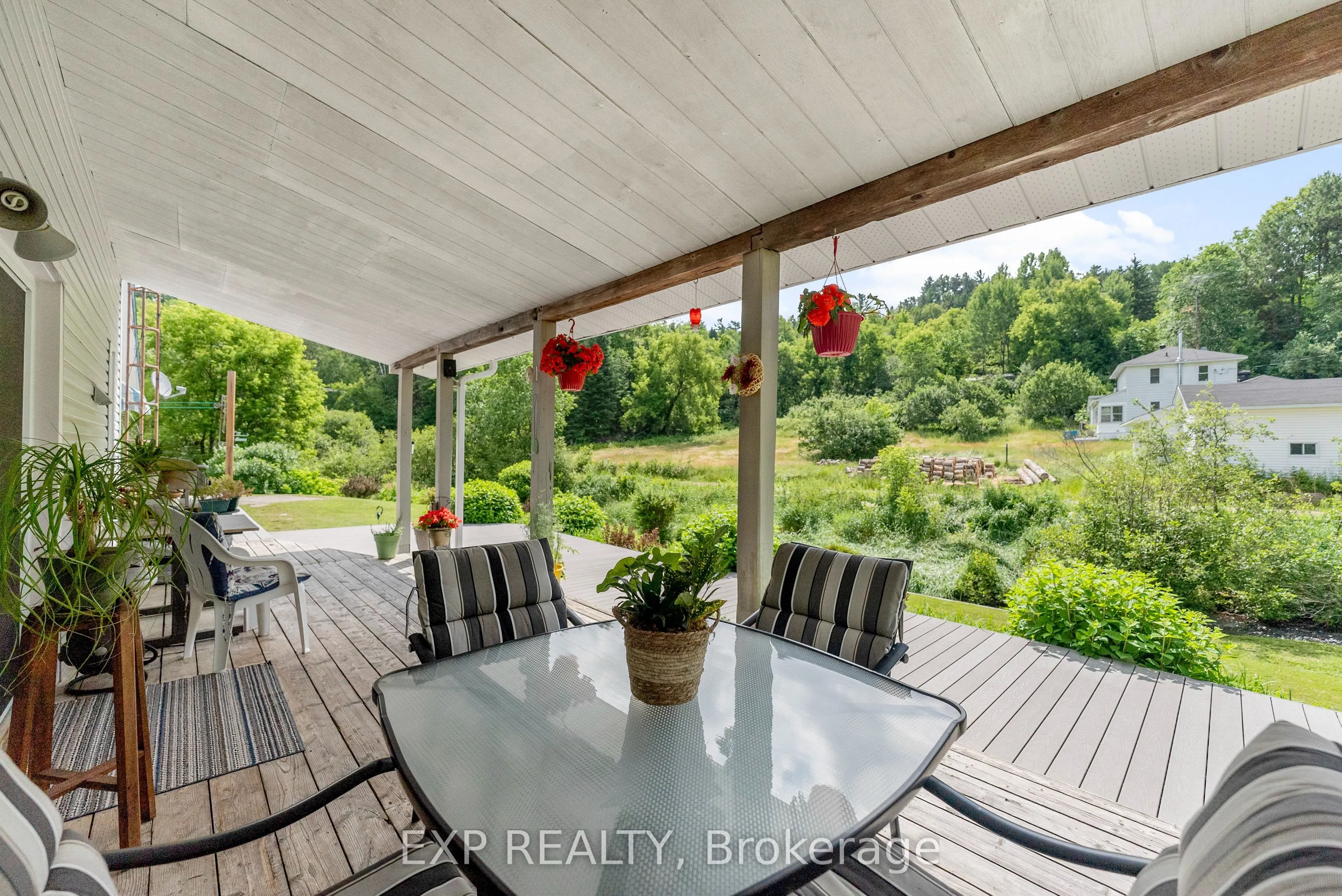 1184 Wilno North Road