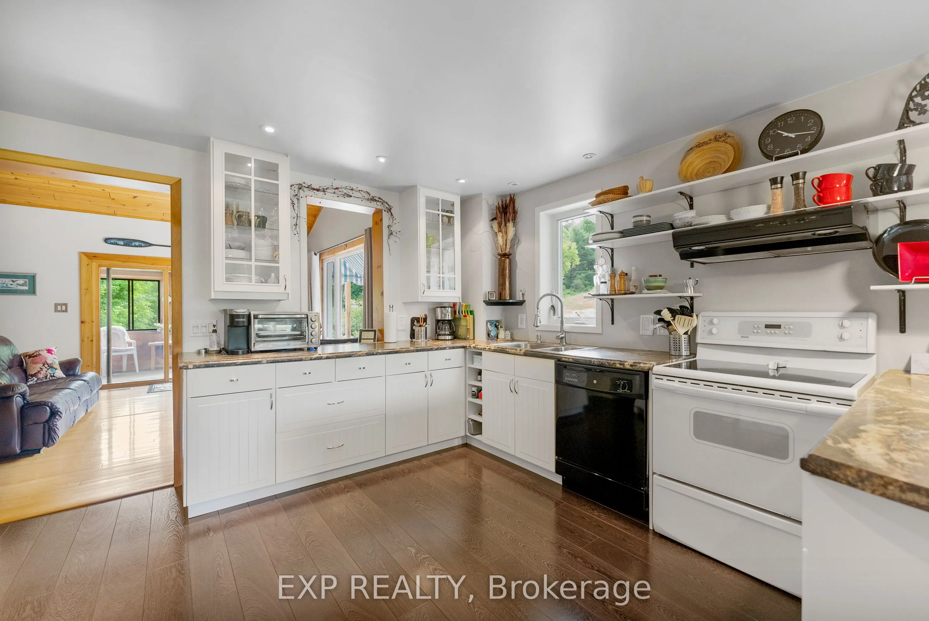 1184 Wilno North Road