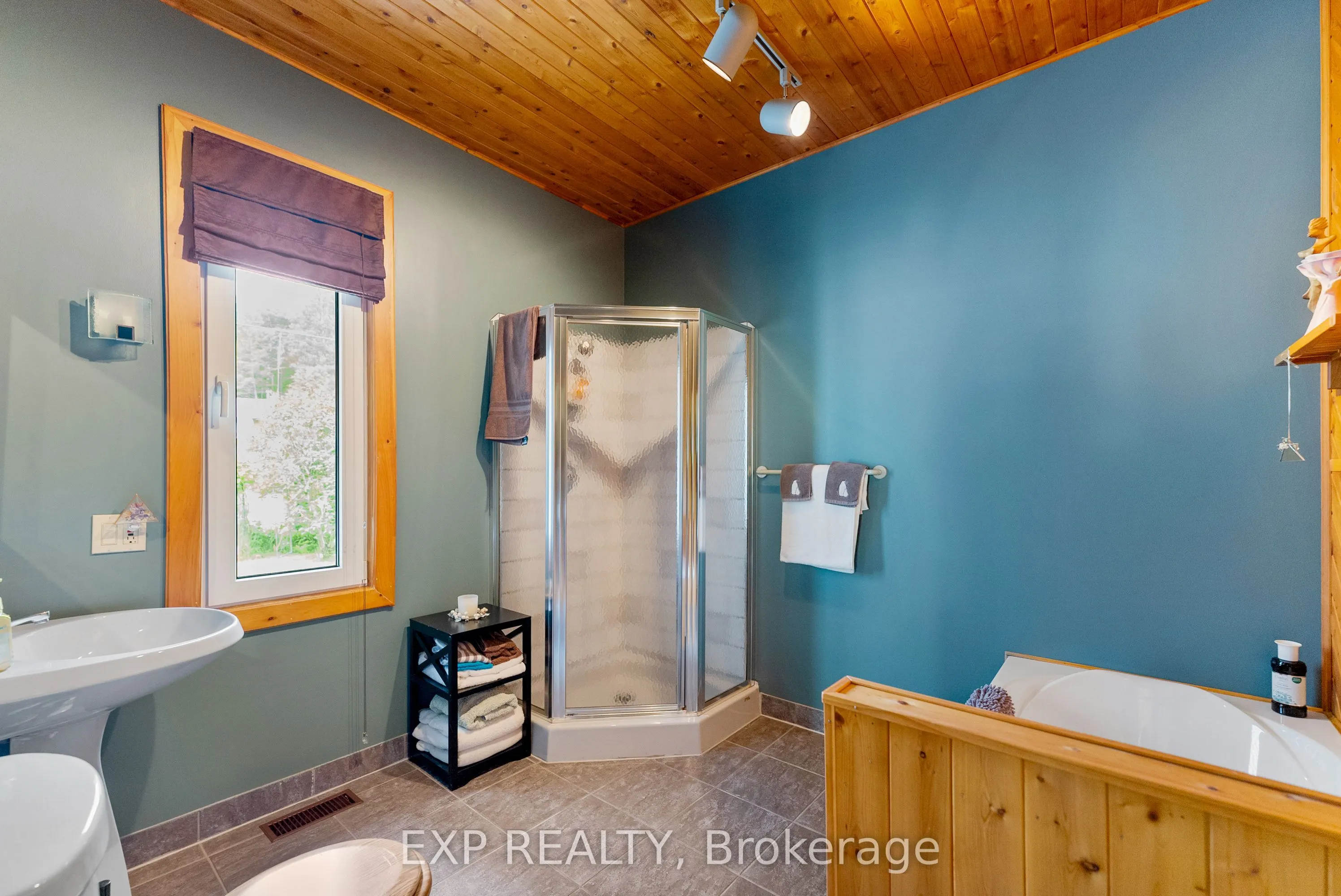 1184 Wilno North Road