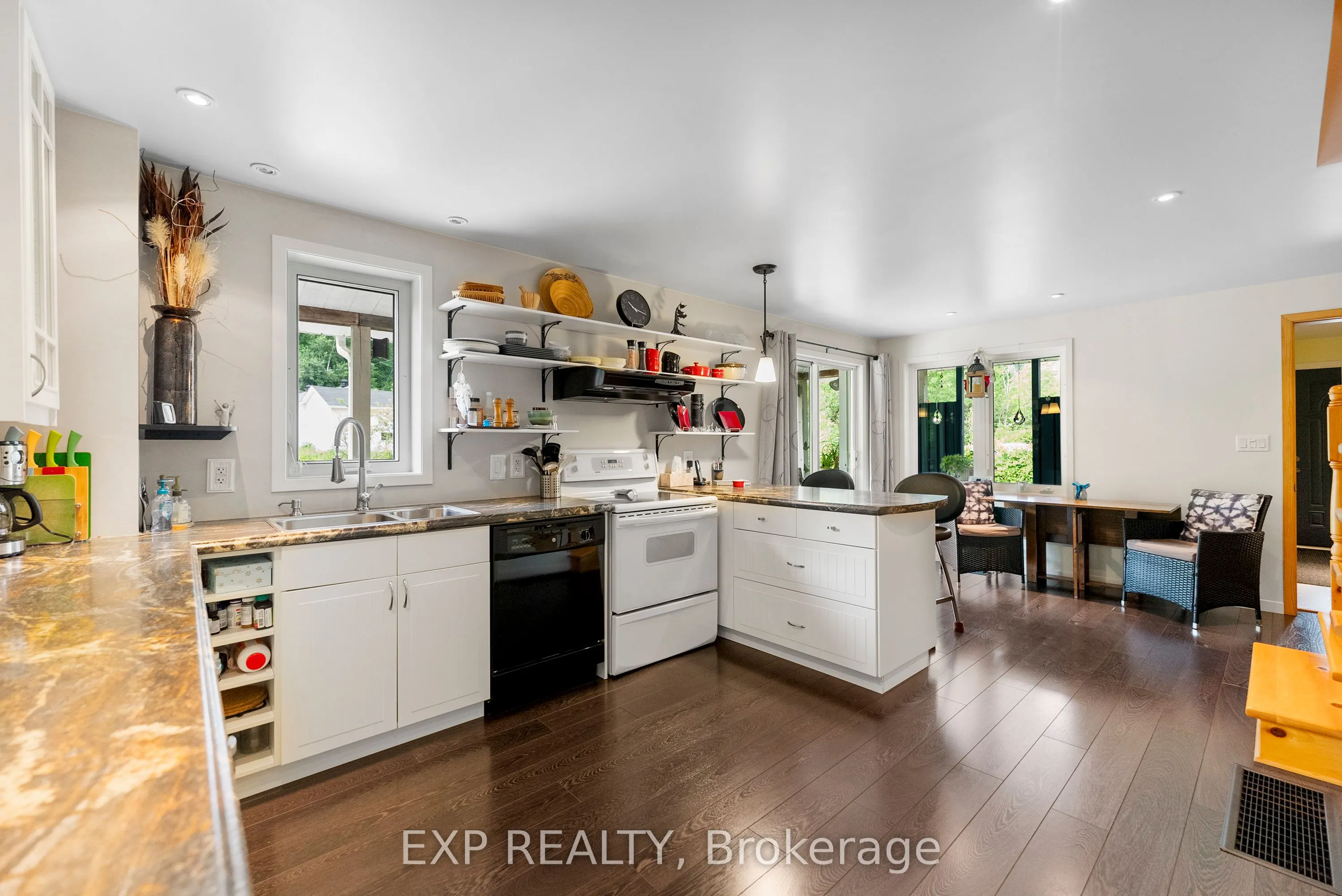 1184 Wilno North Road