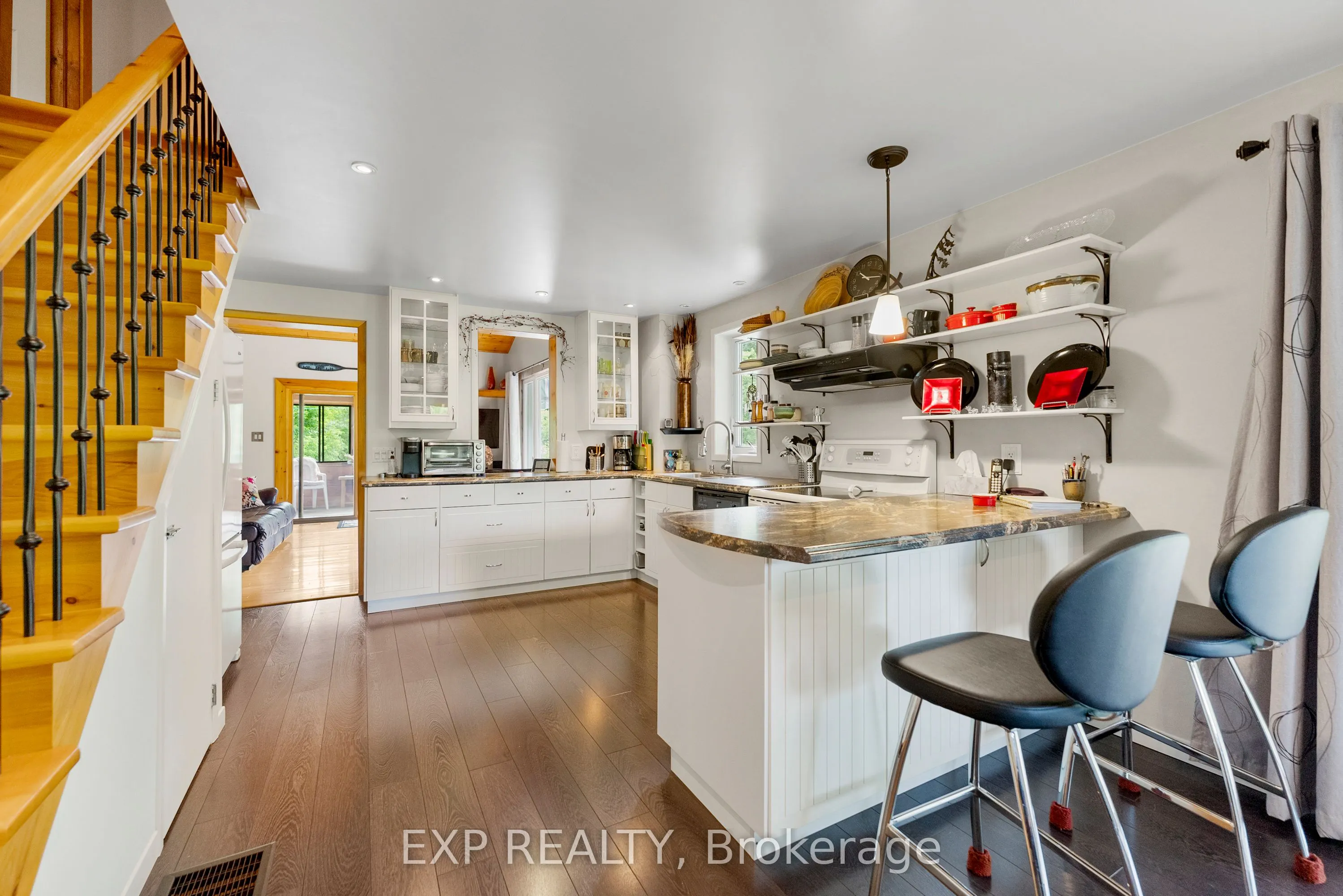 1184 Wilno North Road