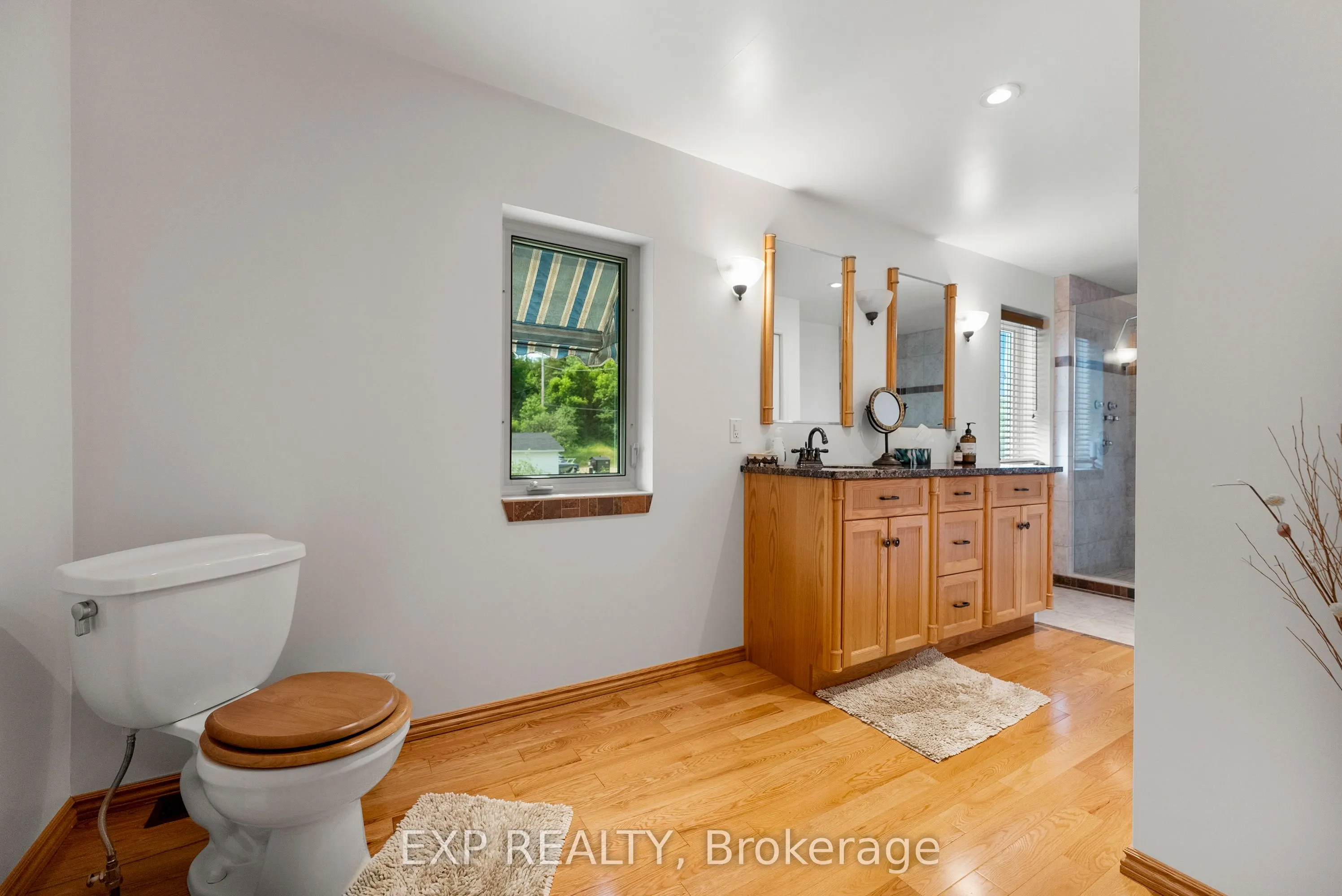 1184 Wilno North Road