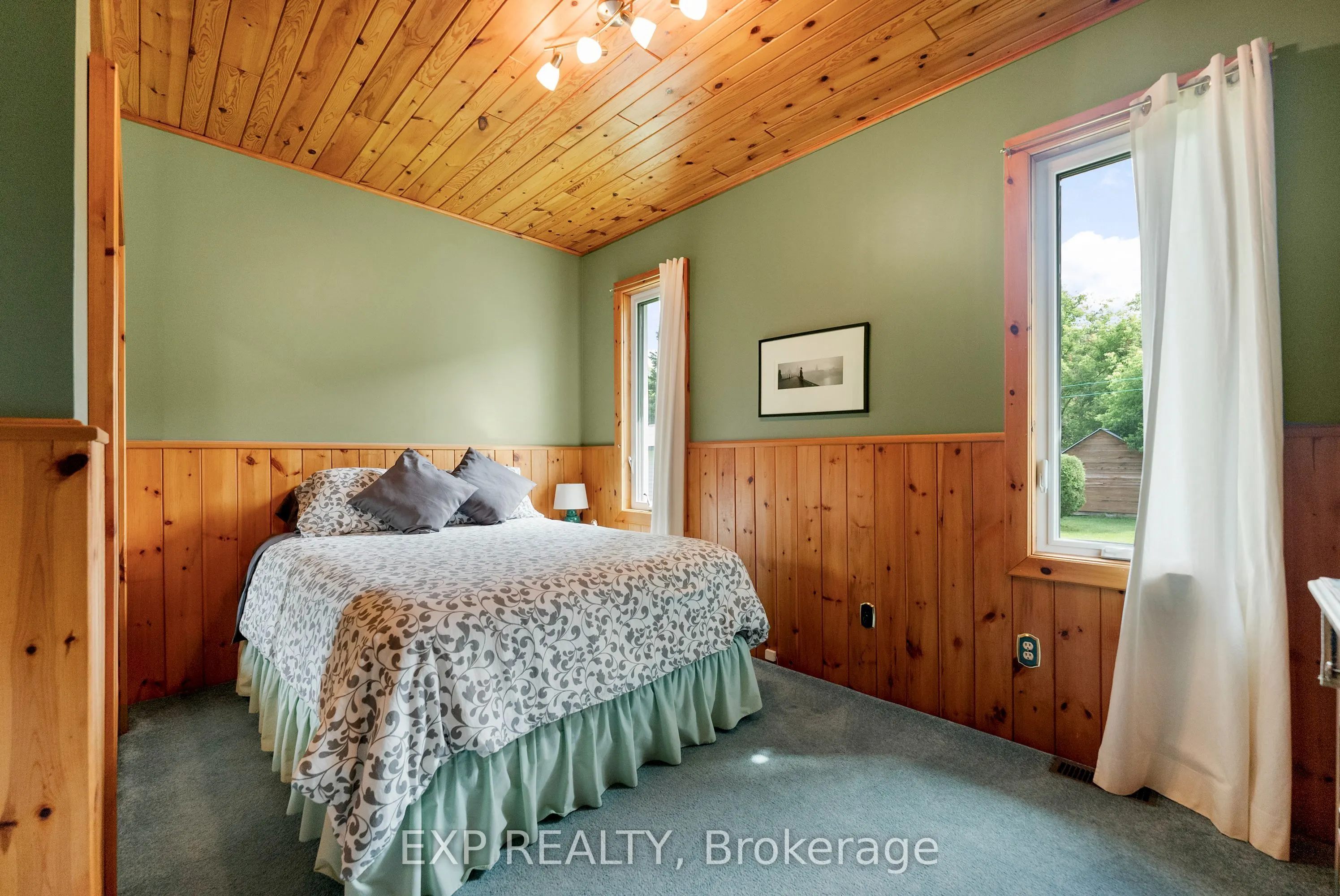 1184 Wilno North Road