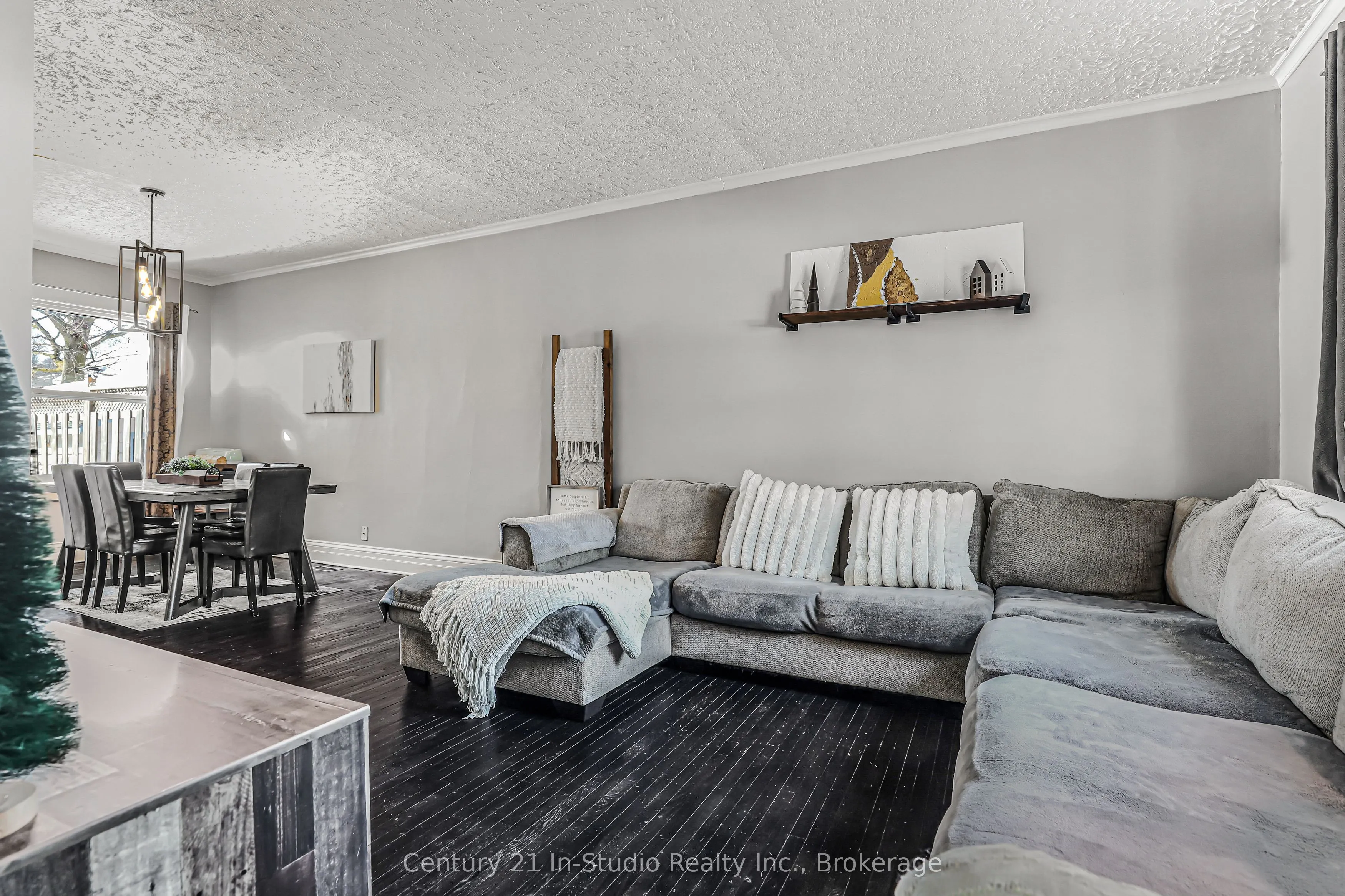 471 13th A Street W