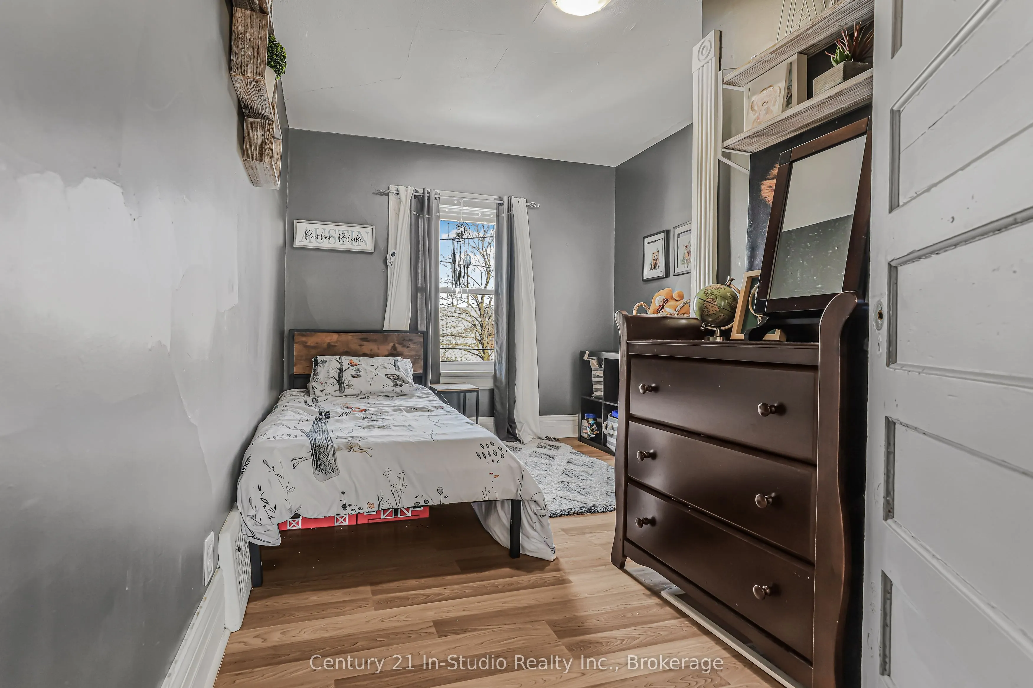 471 13th A Street W