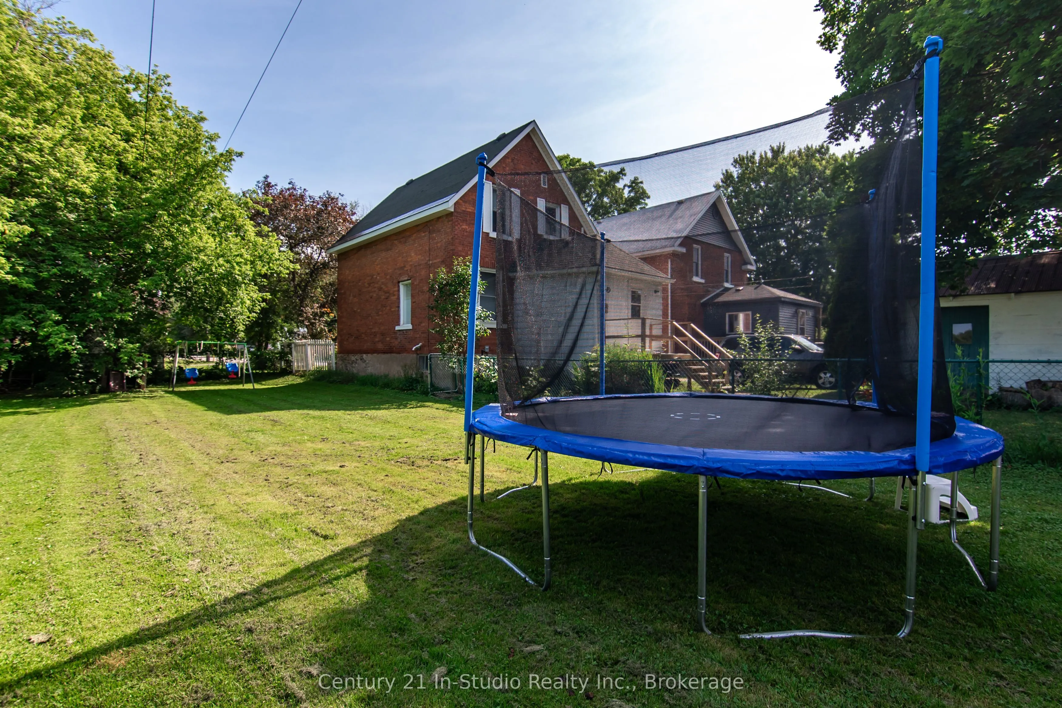 471 13th A Street W