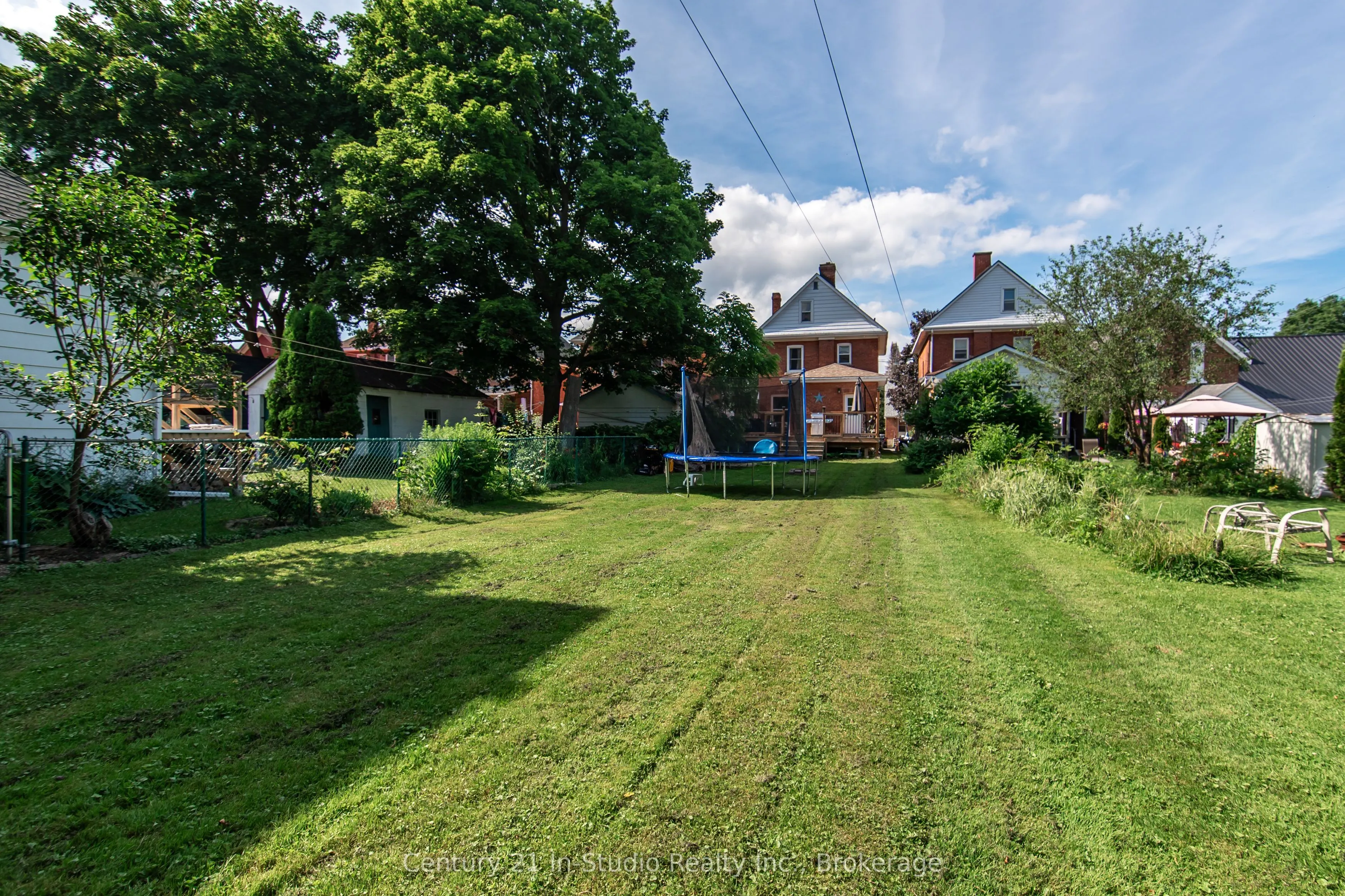 471 13th A Street W
