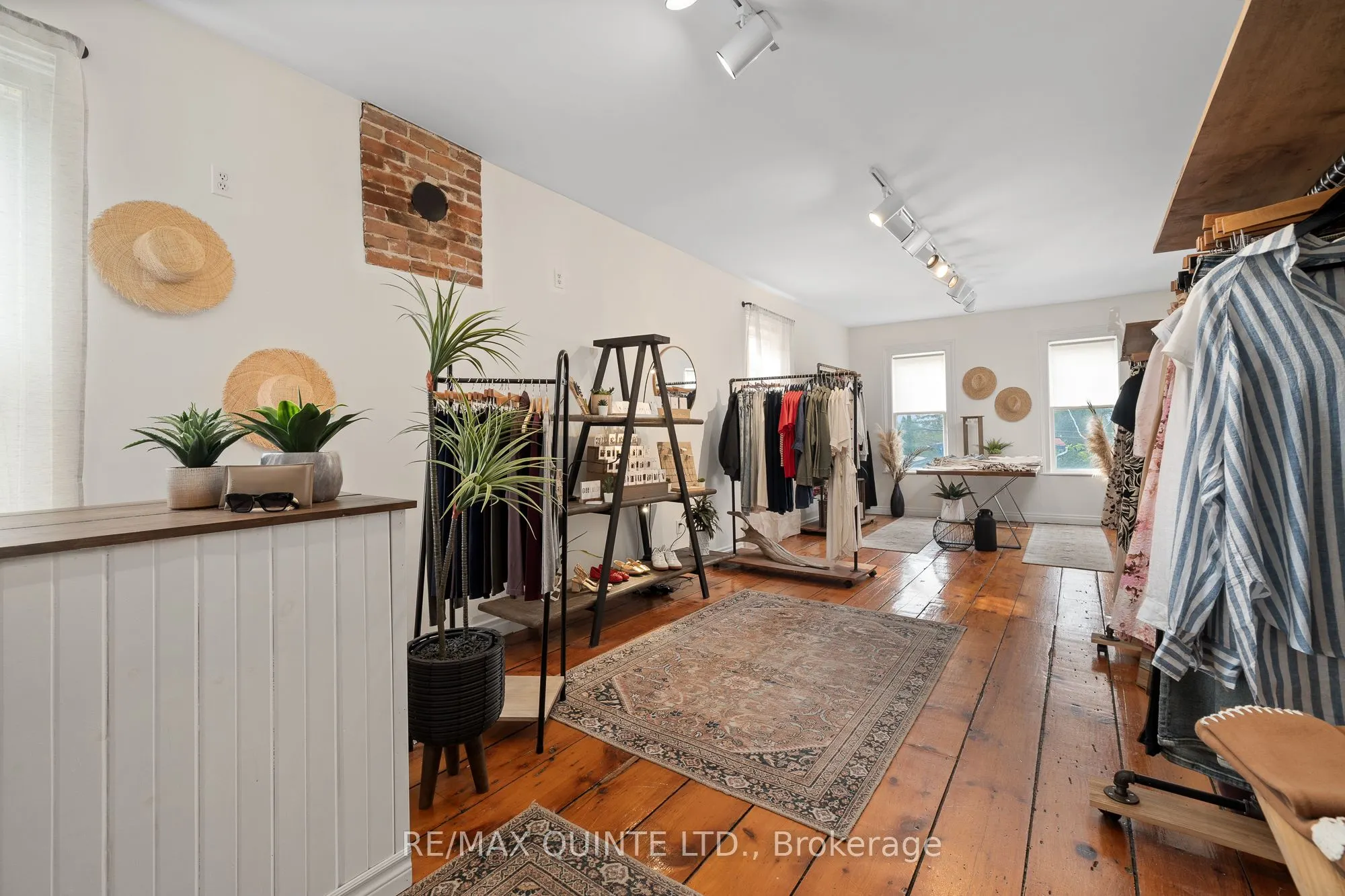 286 Bloomfield Main Street