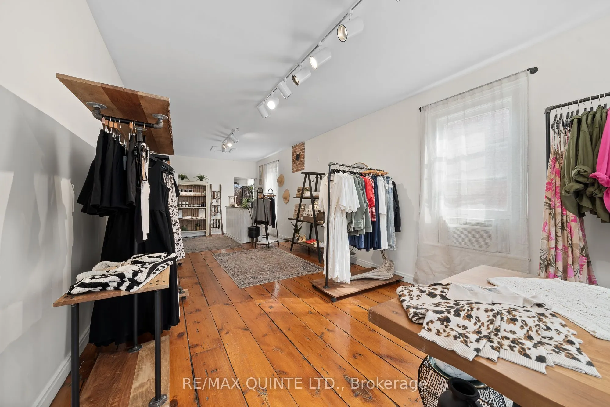 286 Bloomfield Main Street