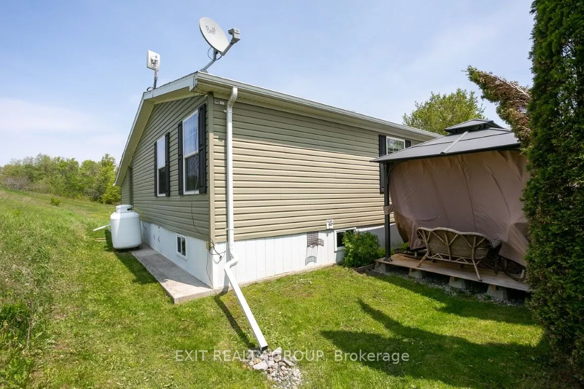 32-152 Concession Rd 11 W