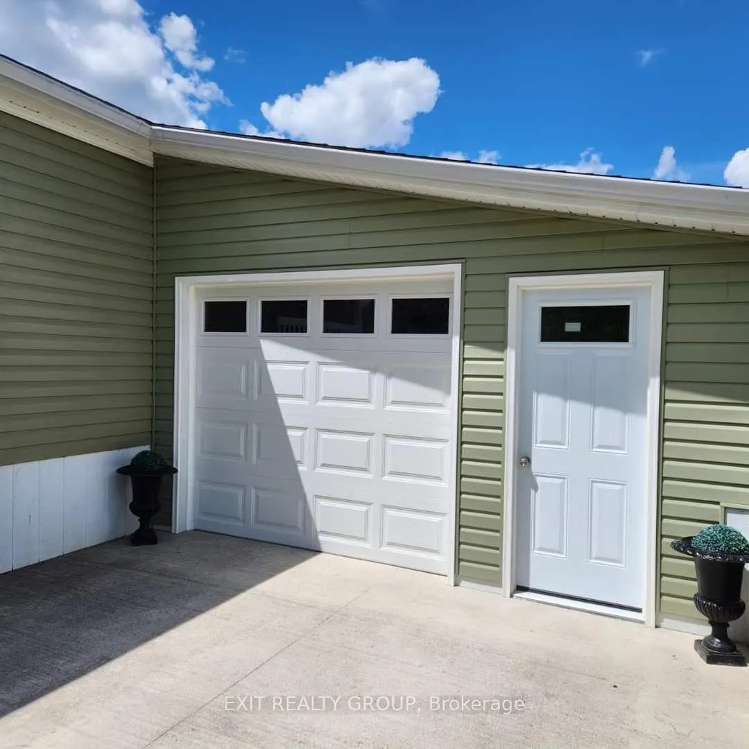 32-152 Concession Rd 11 W