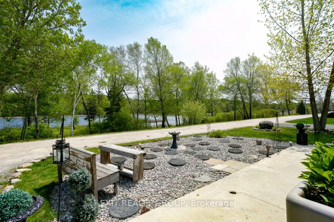 32-152 Concession Rd 11 W