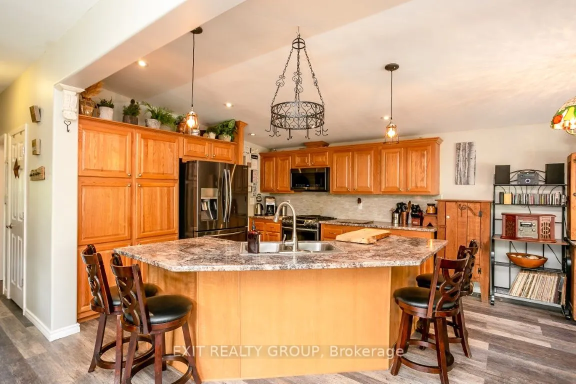 32-152 Concession Rd 11 W